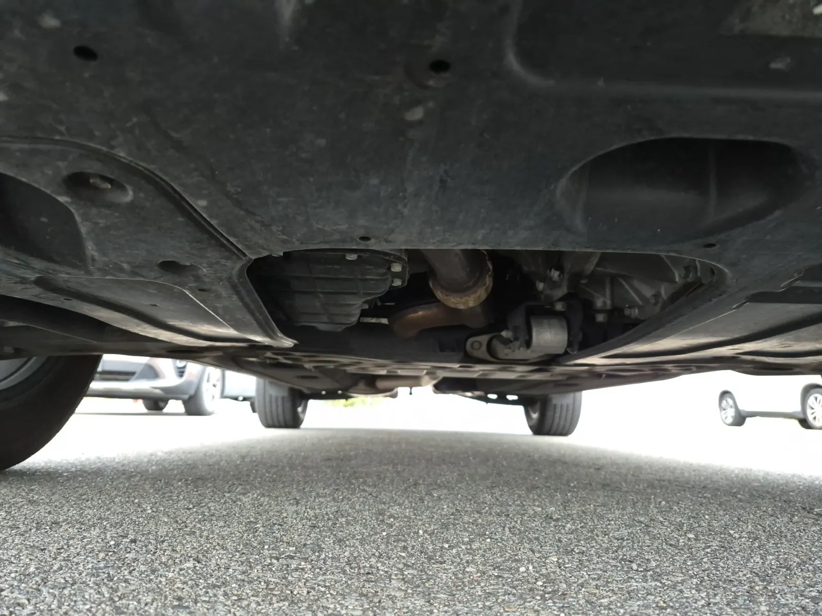 Undercarriage - Front Photo