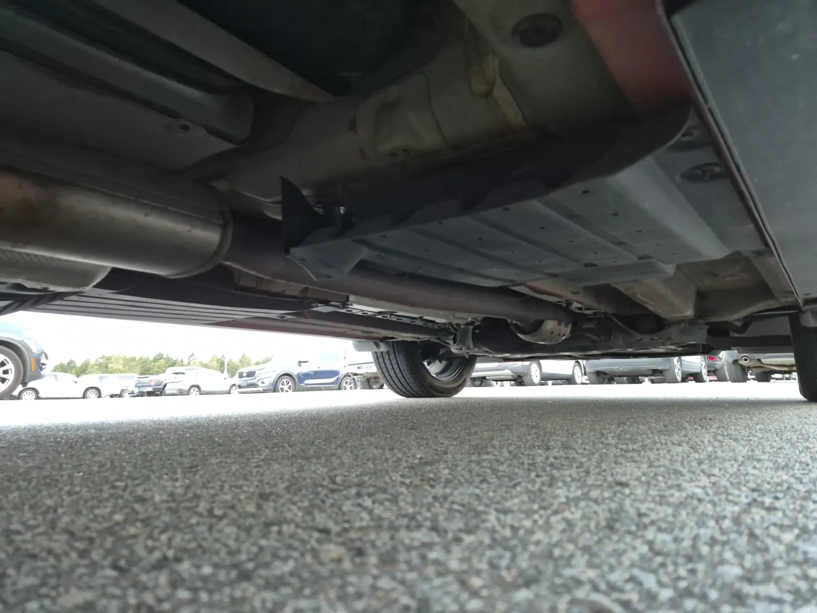 Undercarriage - Passenger Photo