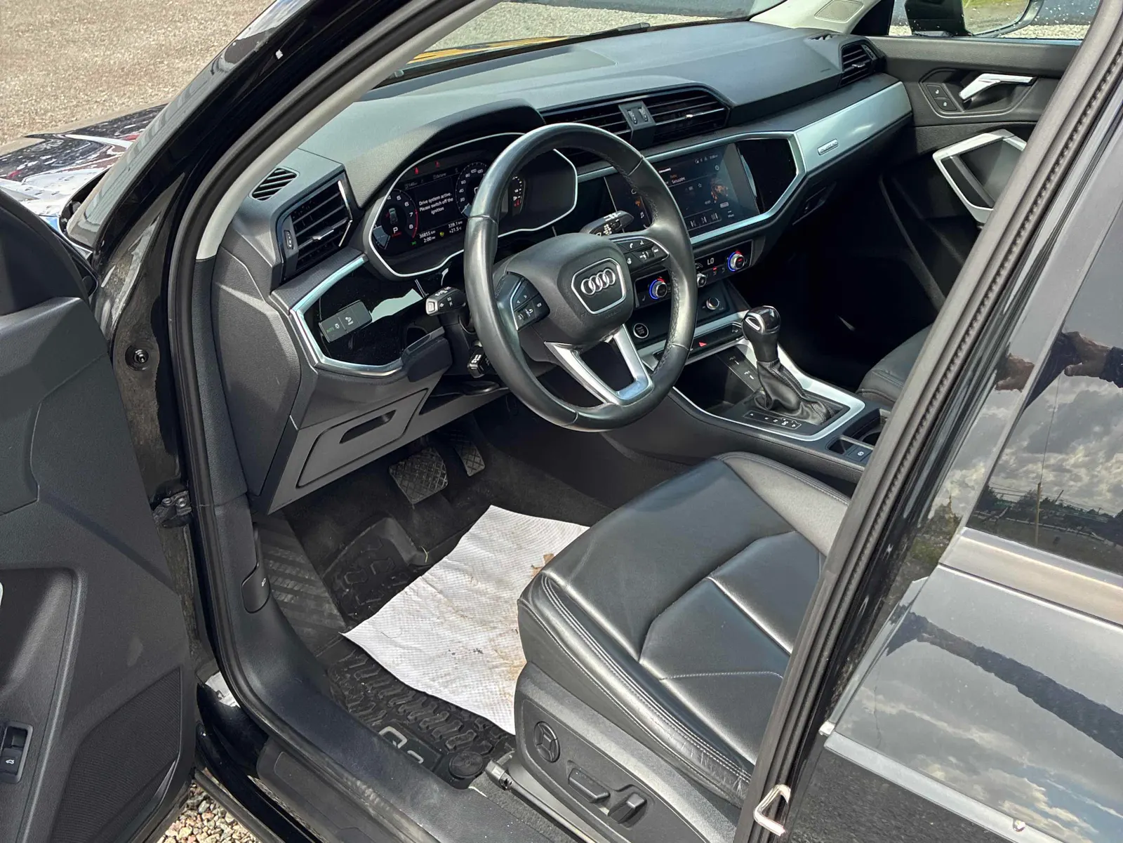 Interior driver side