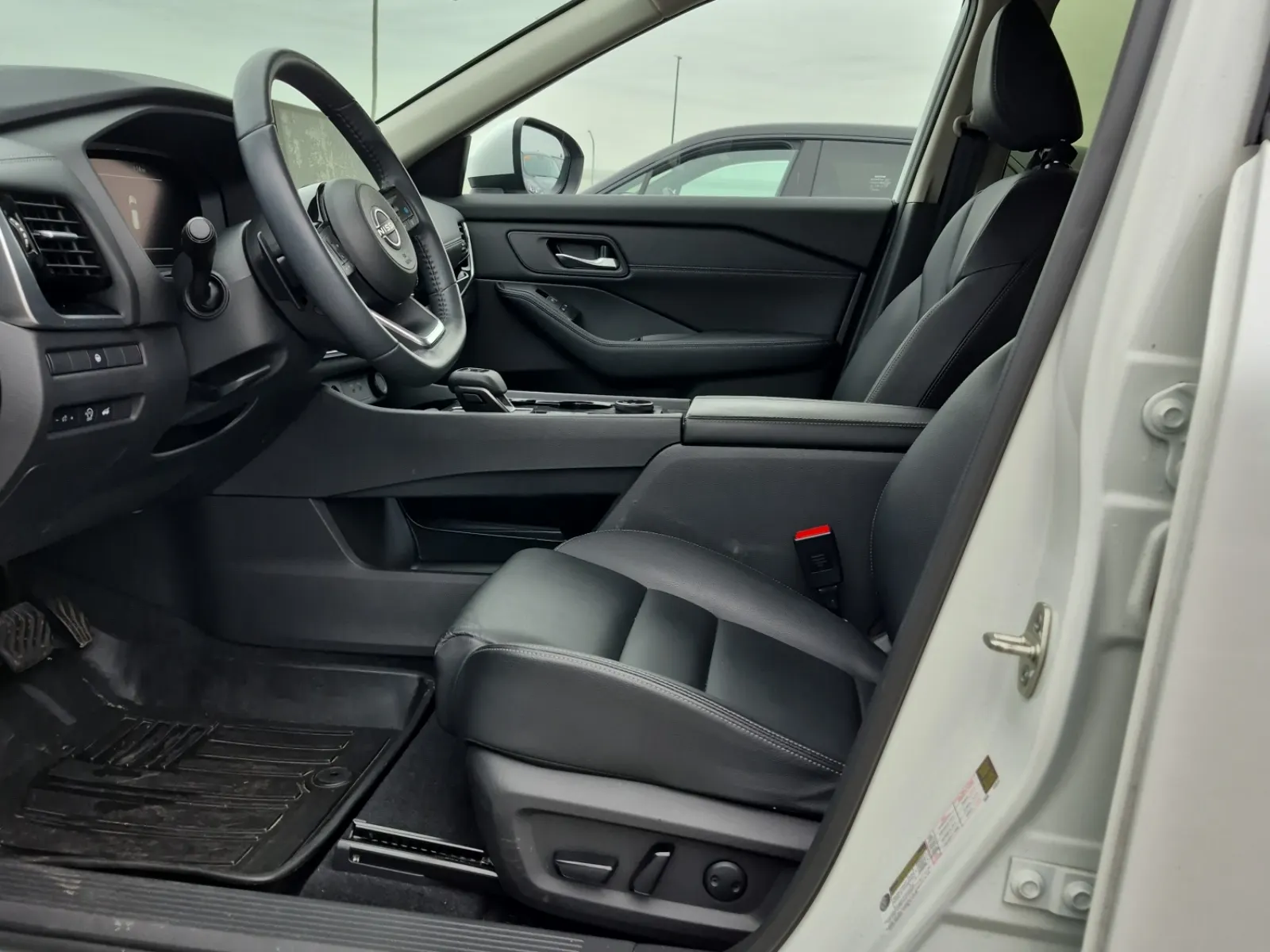 Front Interior Photo