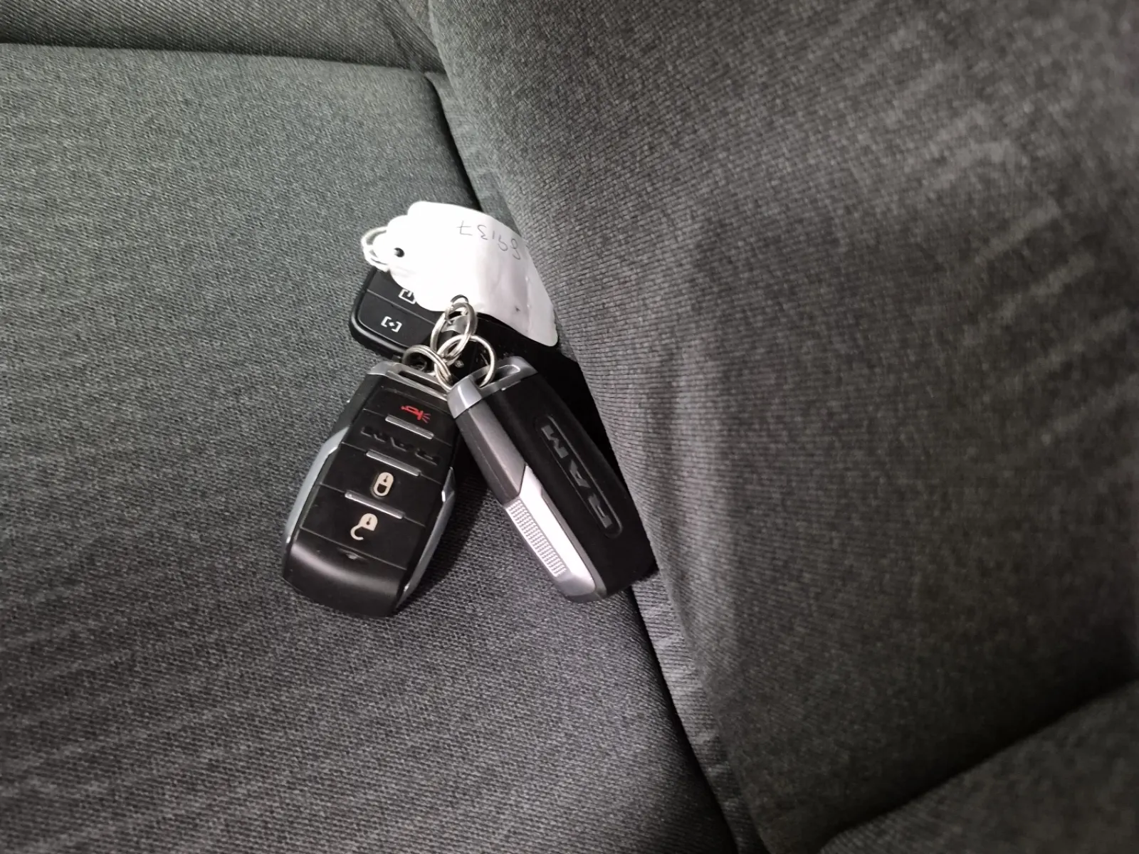 Keys/Fobs/Manual Photo