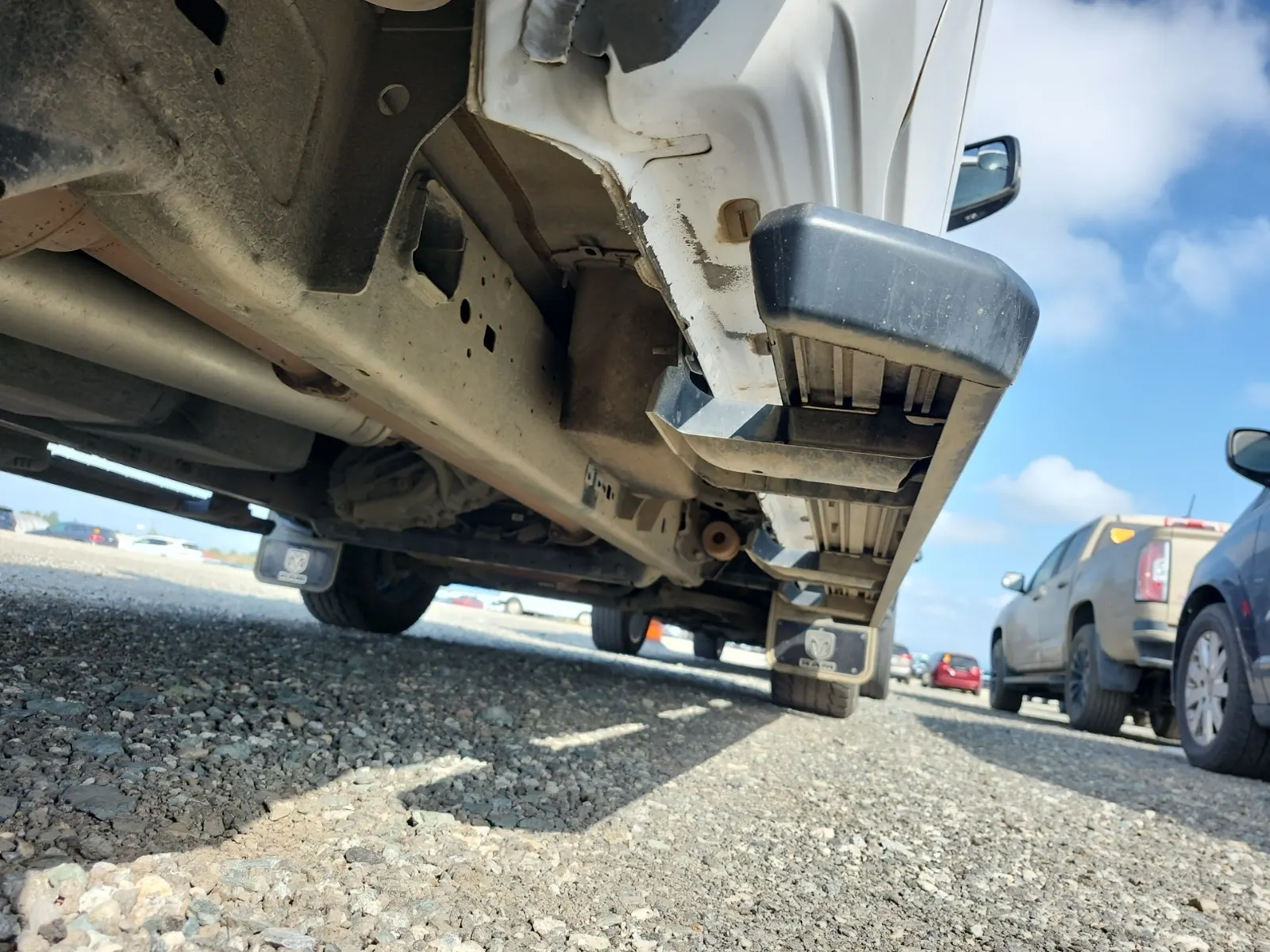 Undercarriage - Passenger Photo