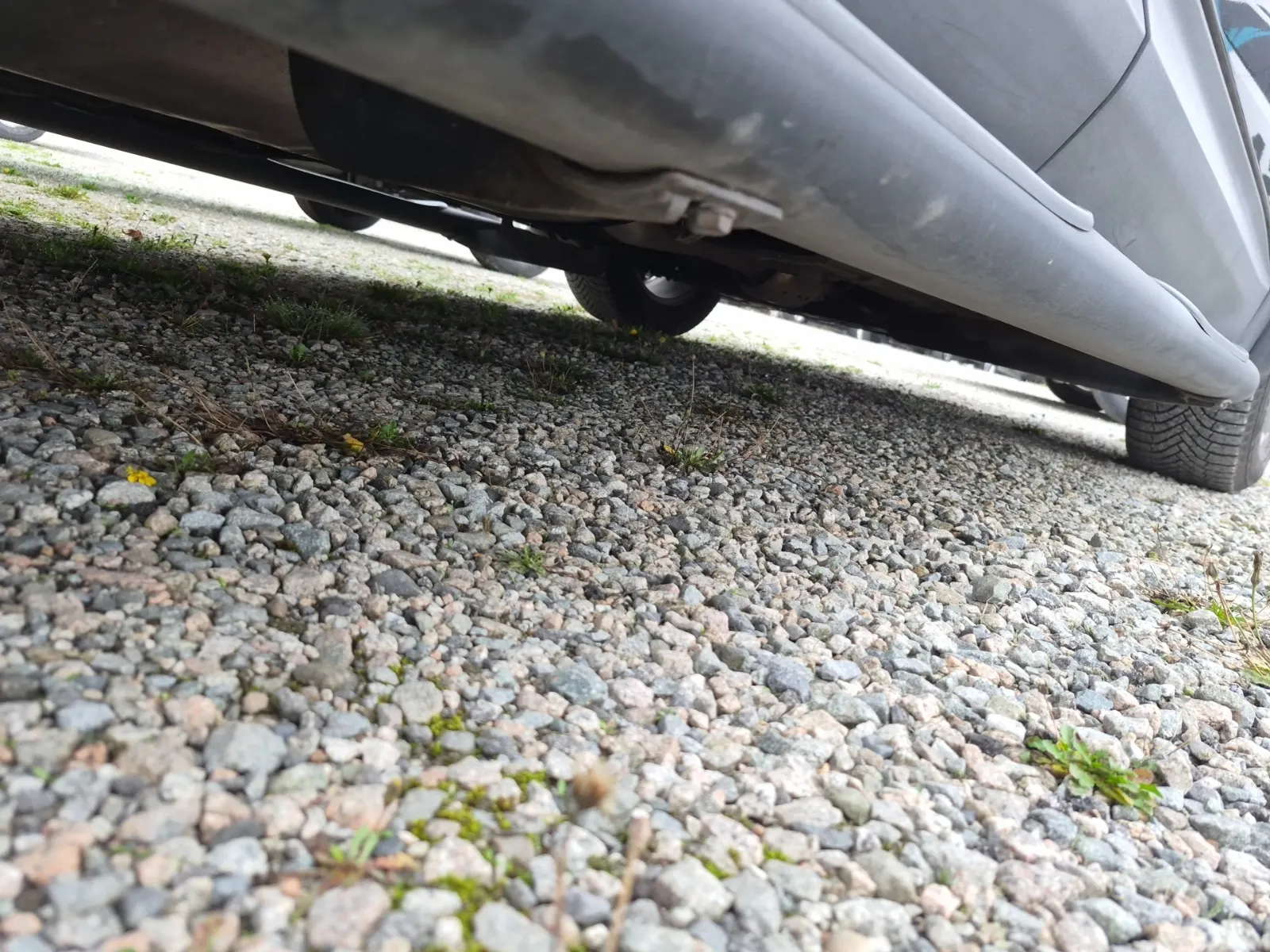 Undercarriage - Passenger Photo