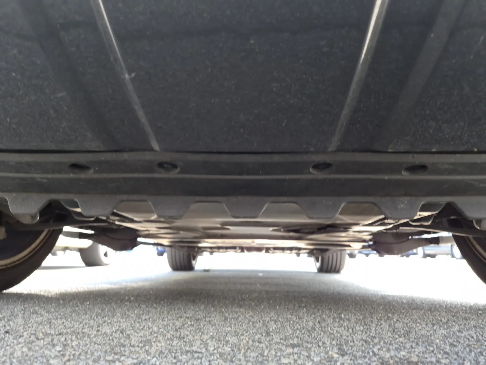 Undercarriage - Front Photo