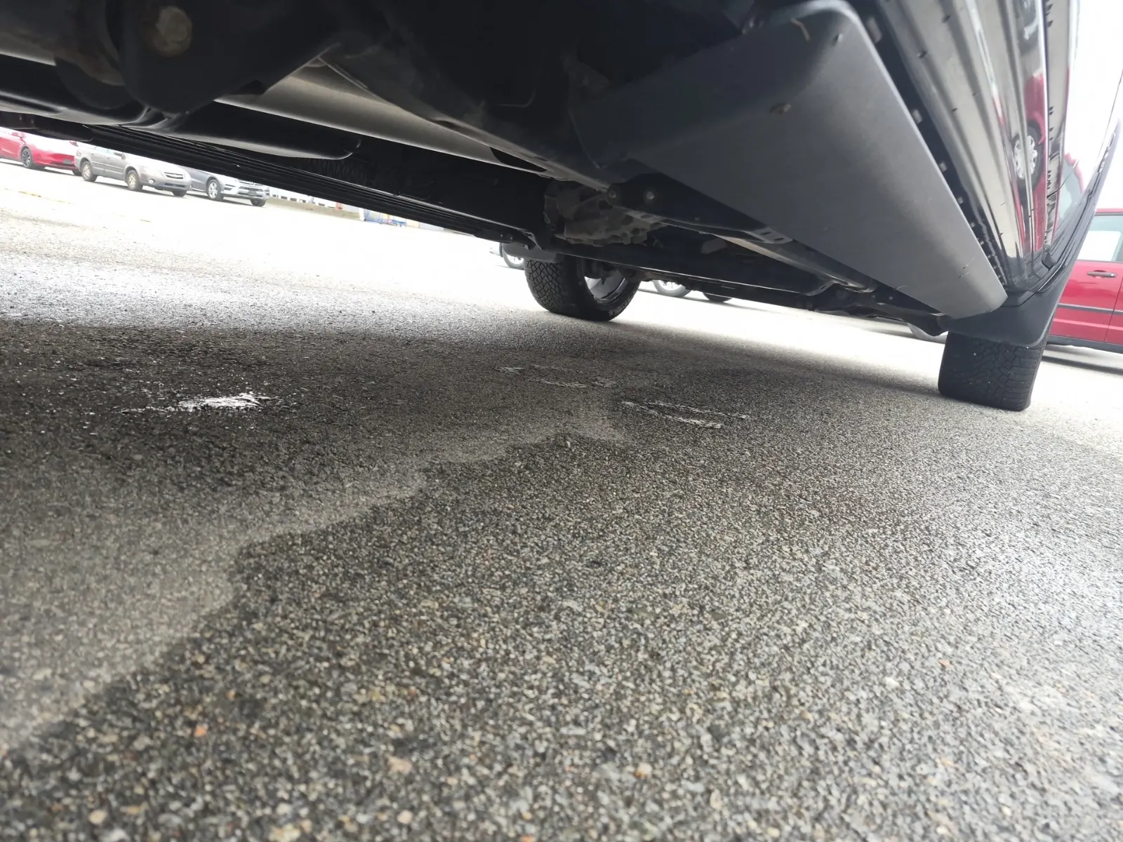 Undercarriage - Passenger Photo
