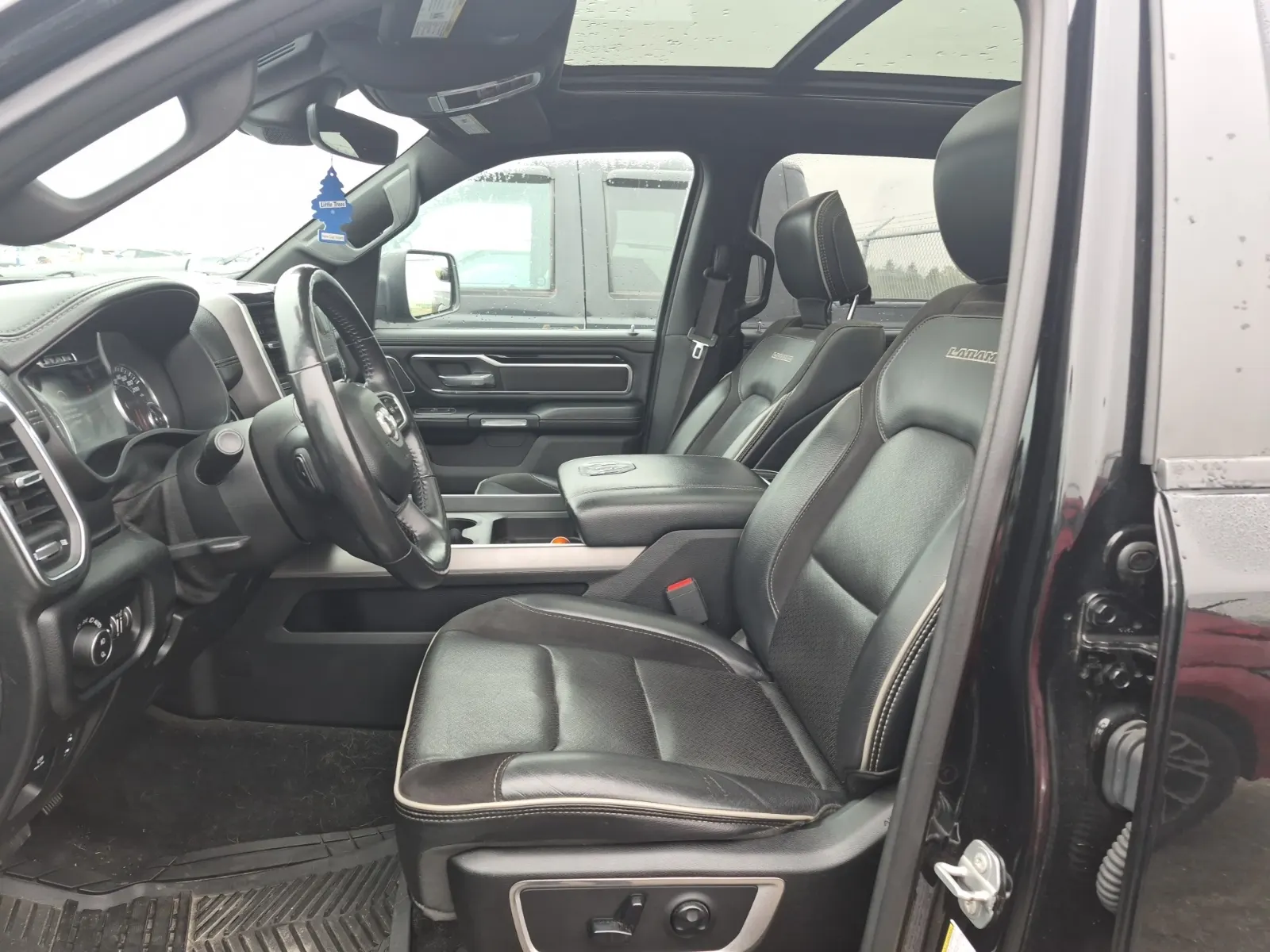 Front Interior Photo