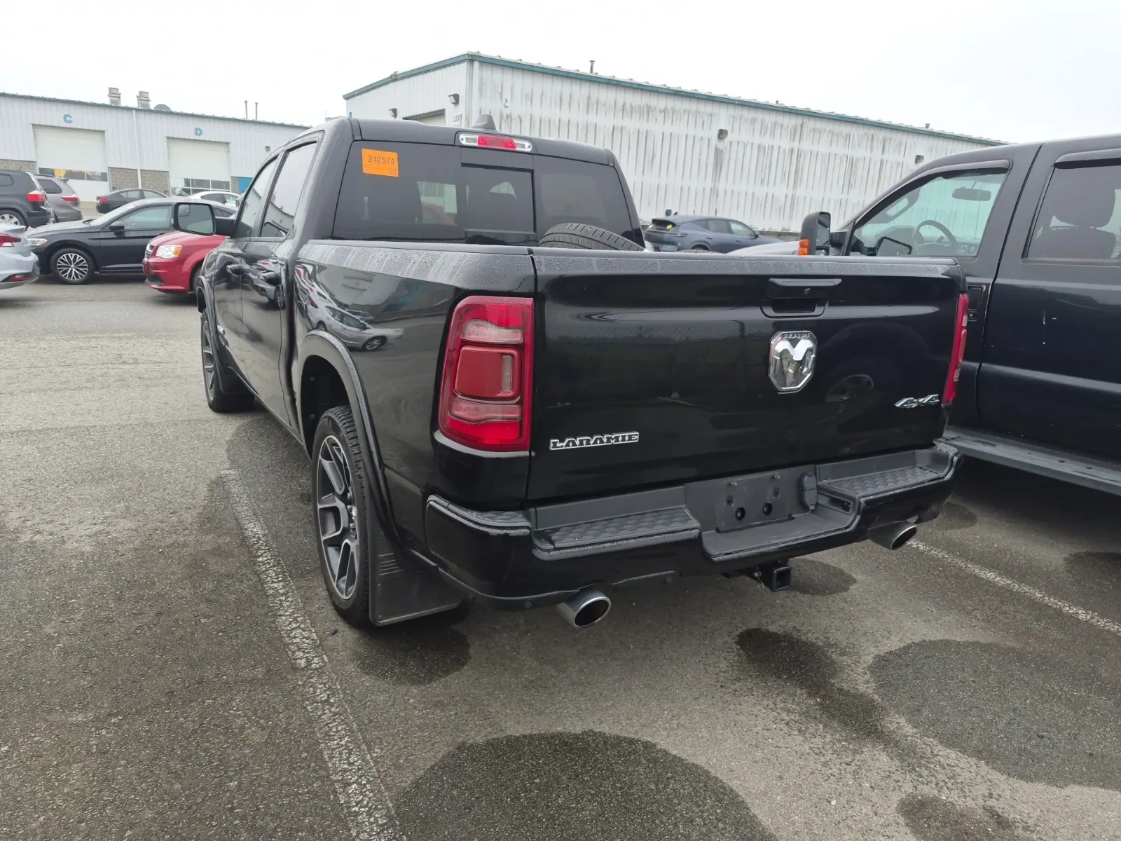 Driver Rear 3/4 Photo