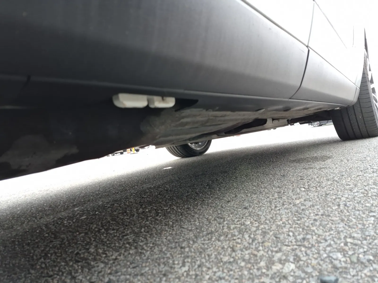 Undercarriage - Passenger Photo