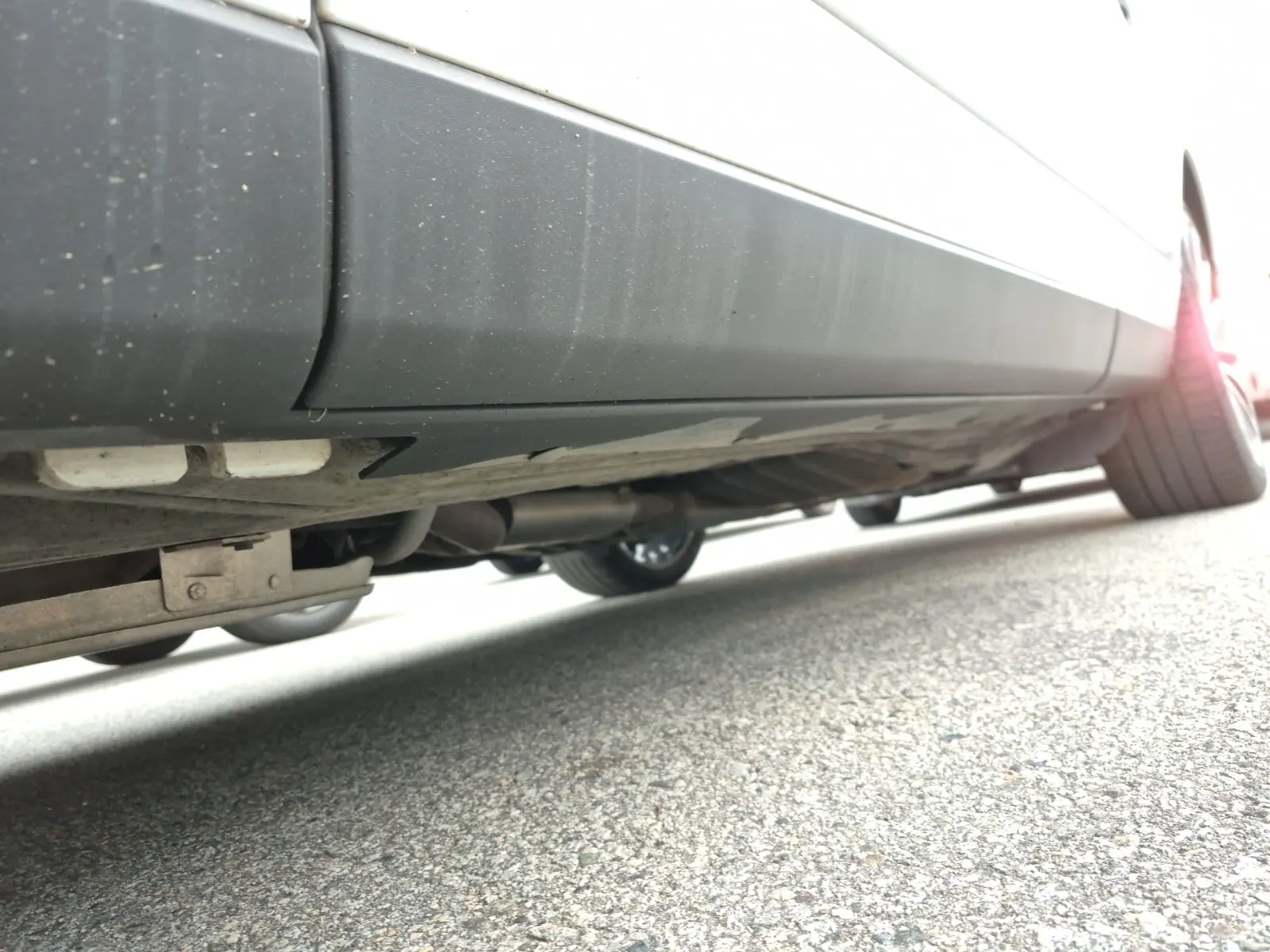 Undercarriage - Driver Photo