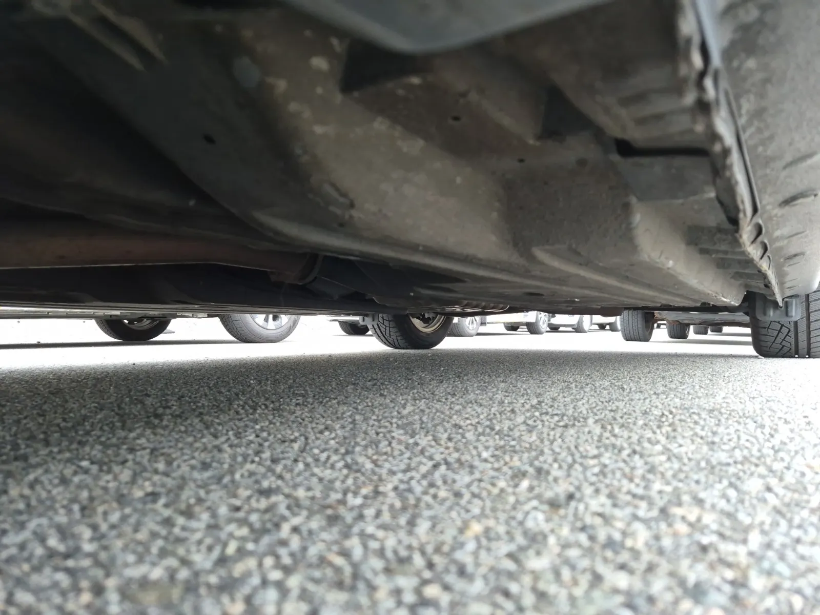 Undercarriage - Driver Photo