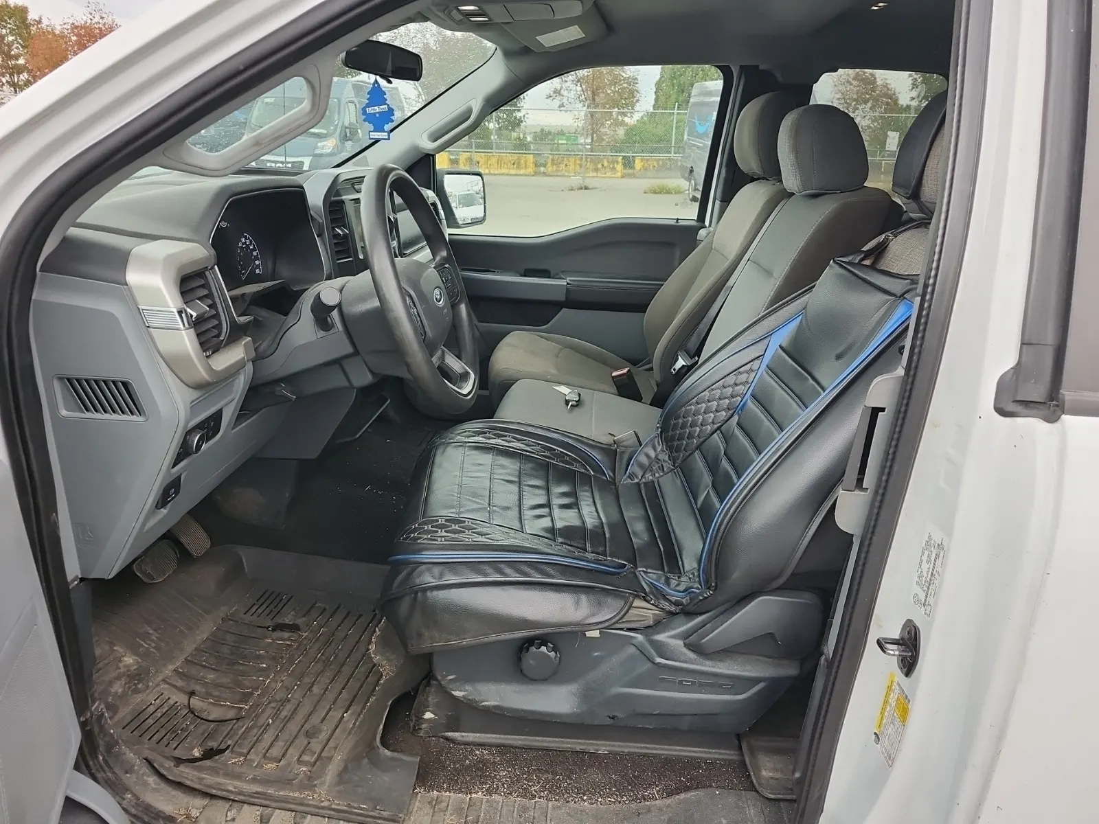 Front Interior Photo