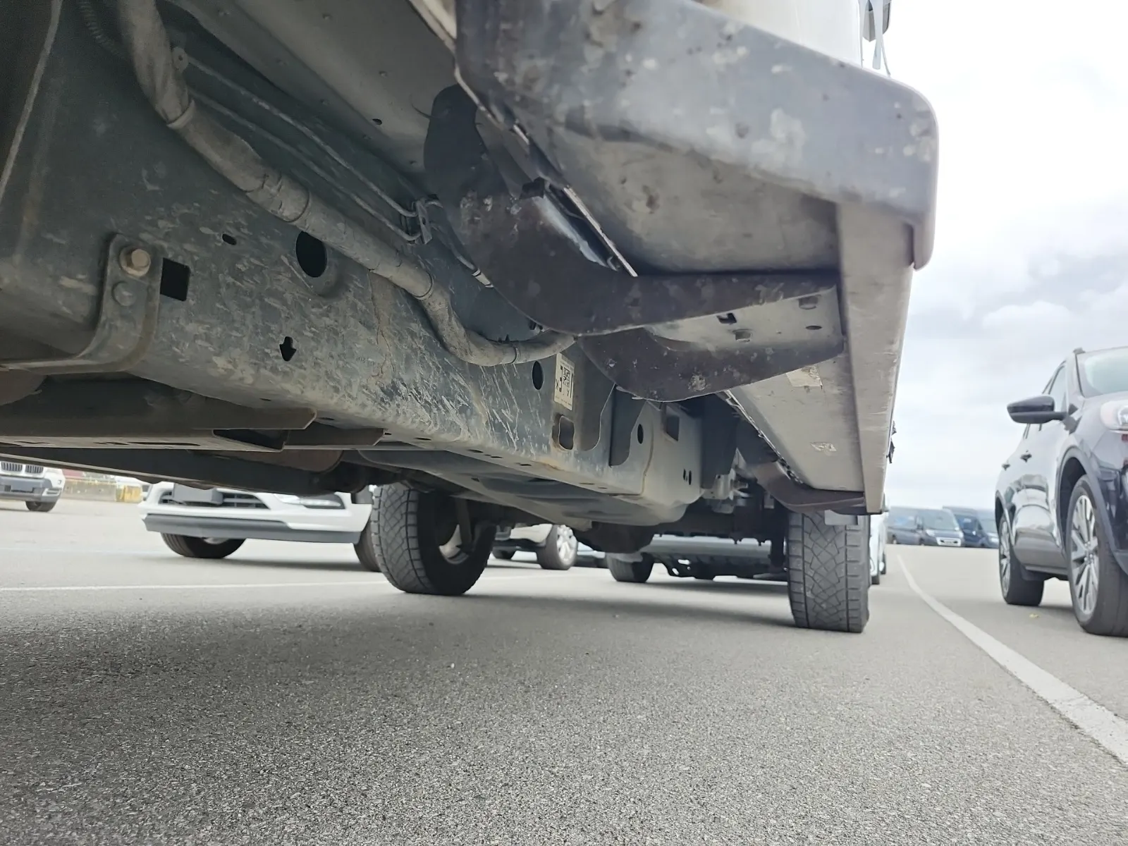 Undercarriage - Driver Photo