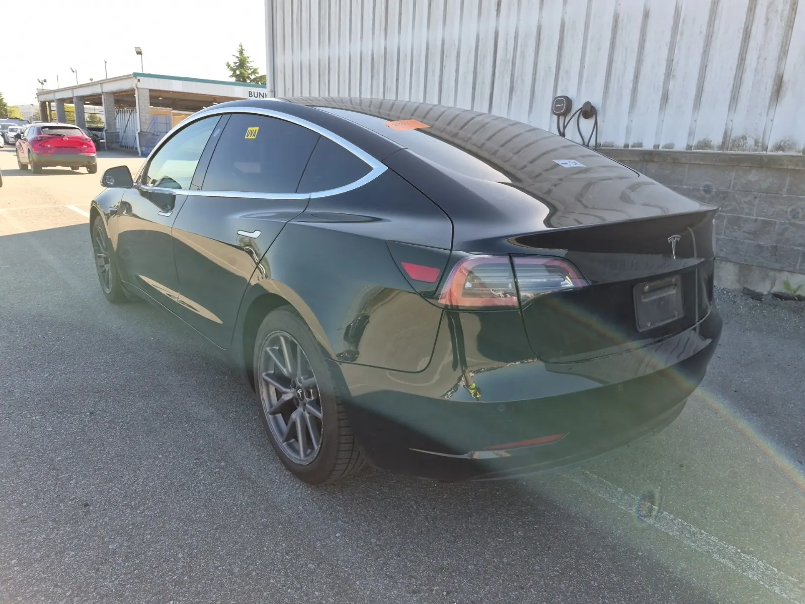Driver Rear 3/4 Photo