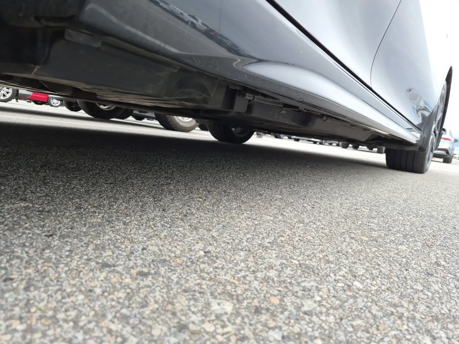 Undercarriage - Passenger Photo