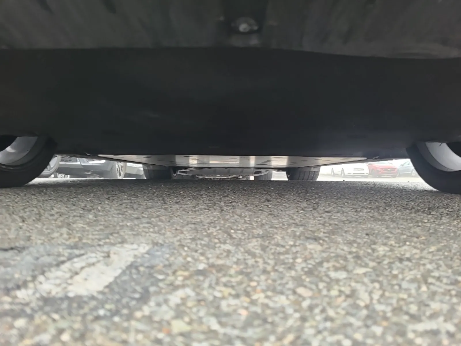 Undercarriage - Front Photo