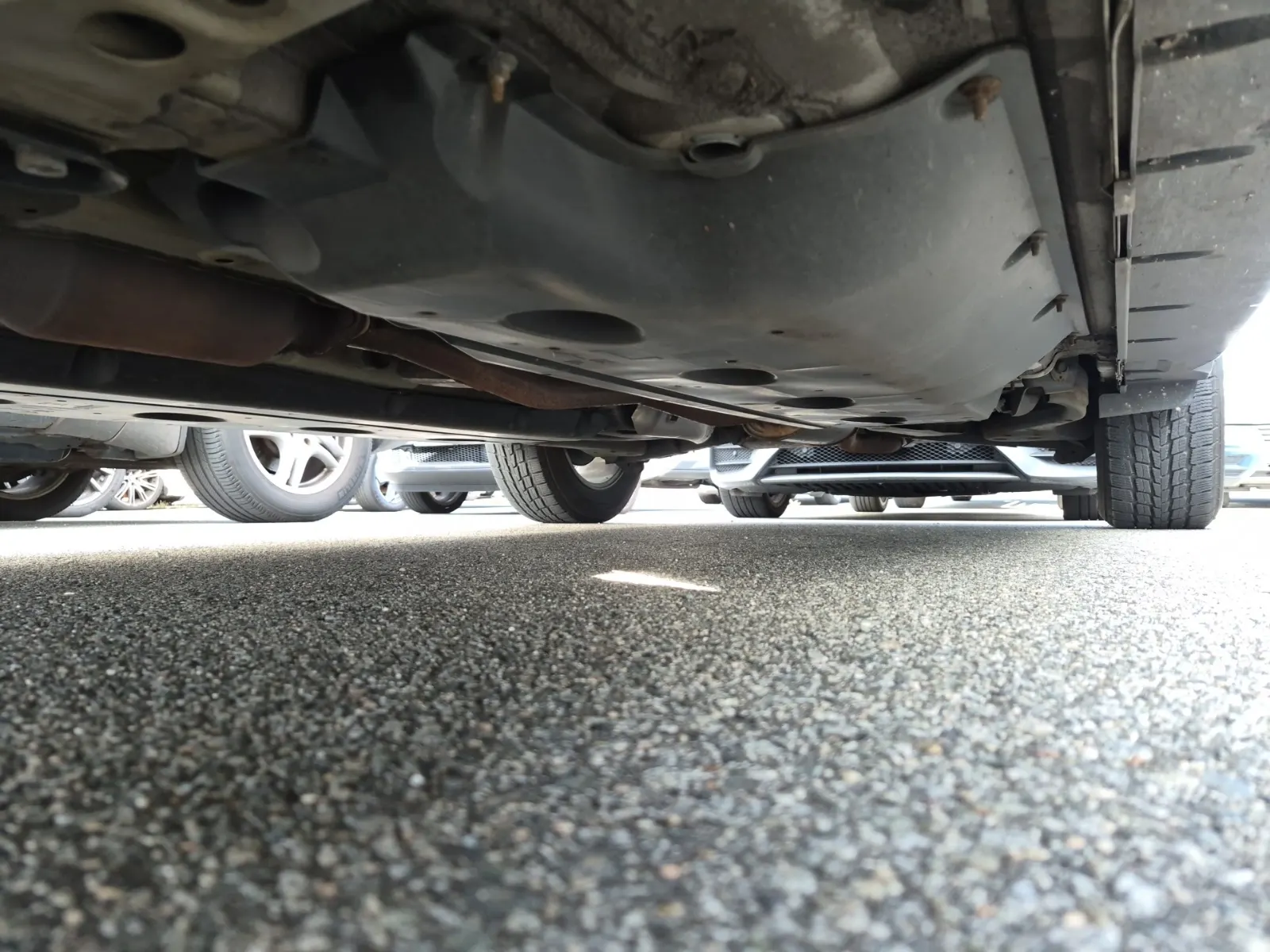 Undercarriage - Driver Photo