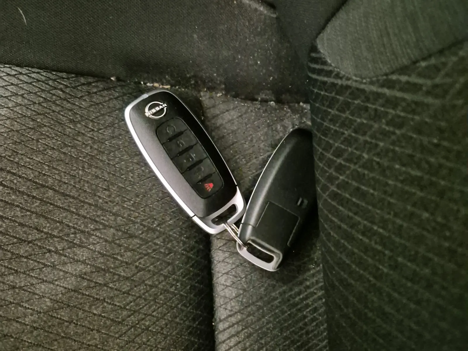 Keys/Fobs/Manual Photo