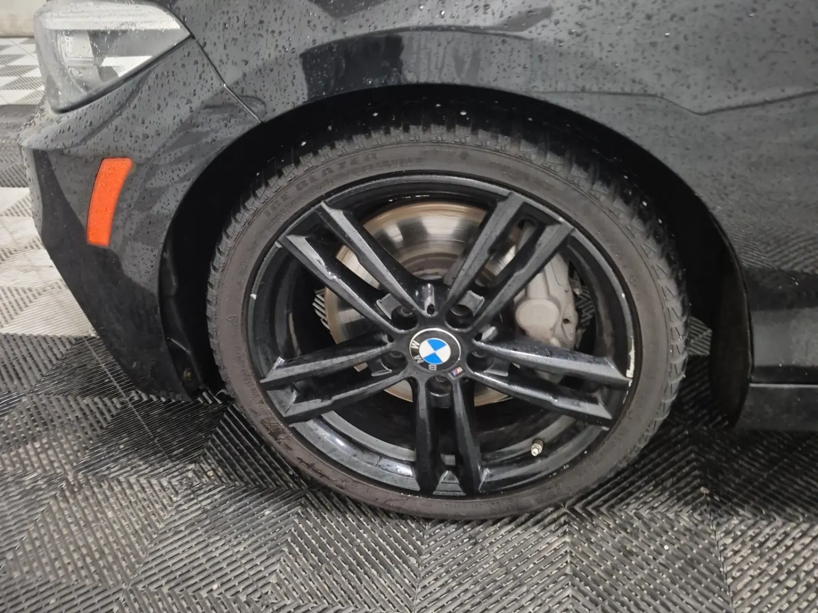 Front driver wheel/tire photo