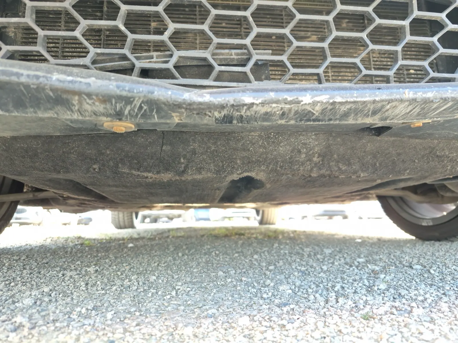 Undercarriage - Front Photo