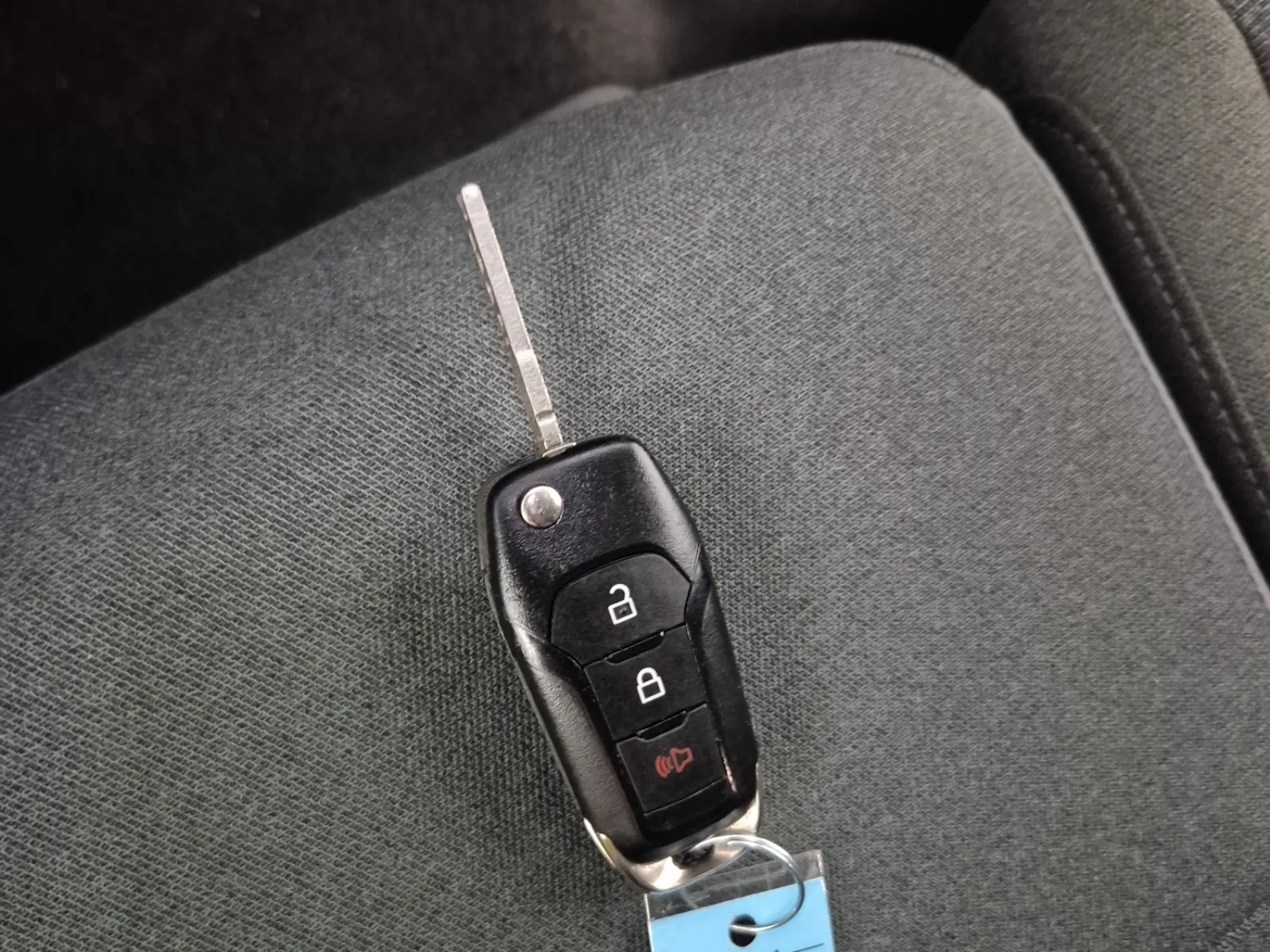 Keys/Fobs/Manual Photo
