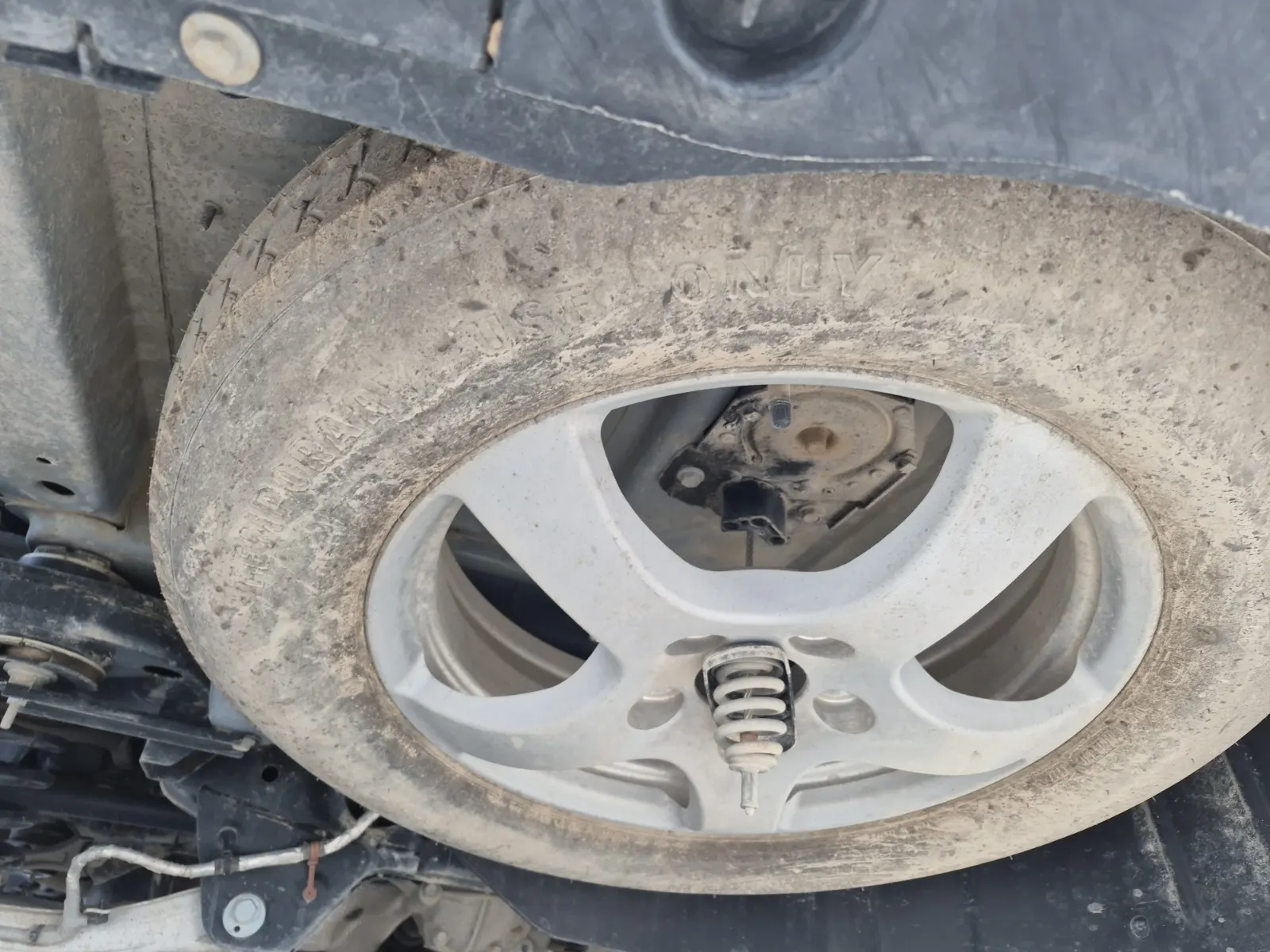 Spare Tire & Wheel Photo