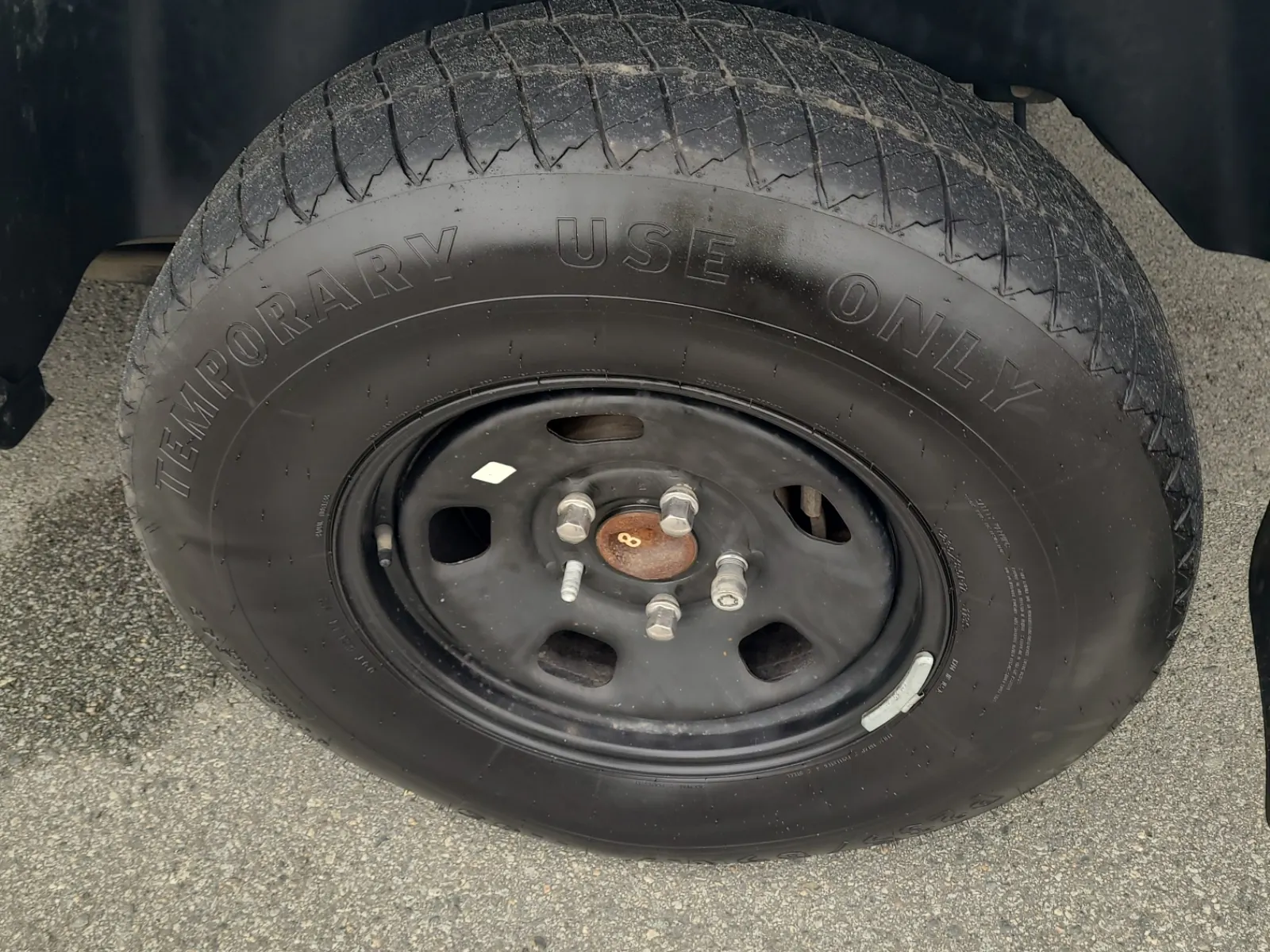 Spare Tire & Wheel Photo