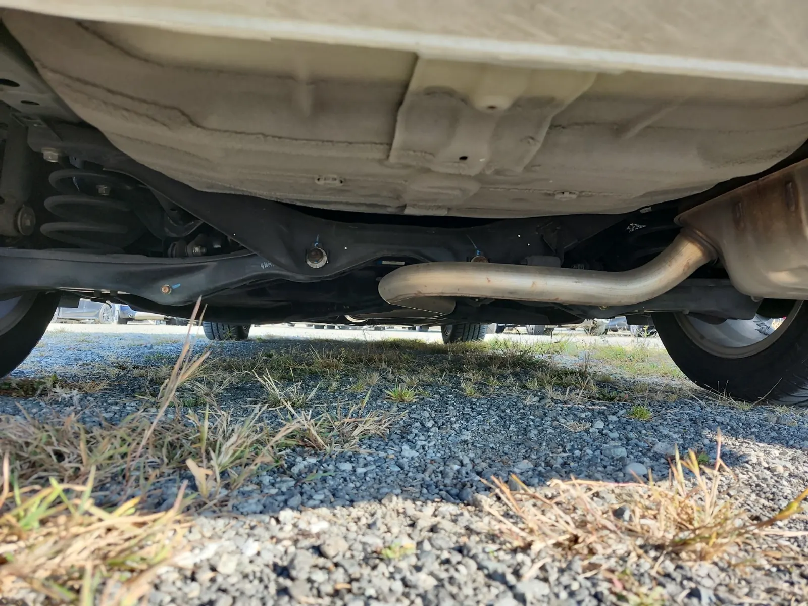 Undercarriage - Rear Photo