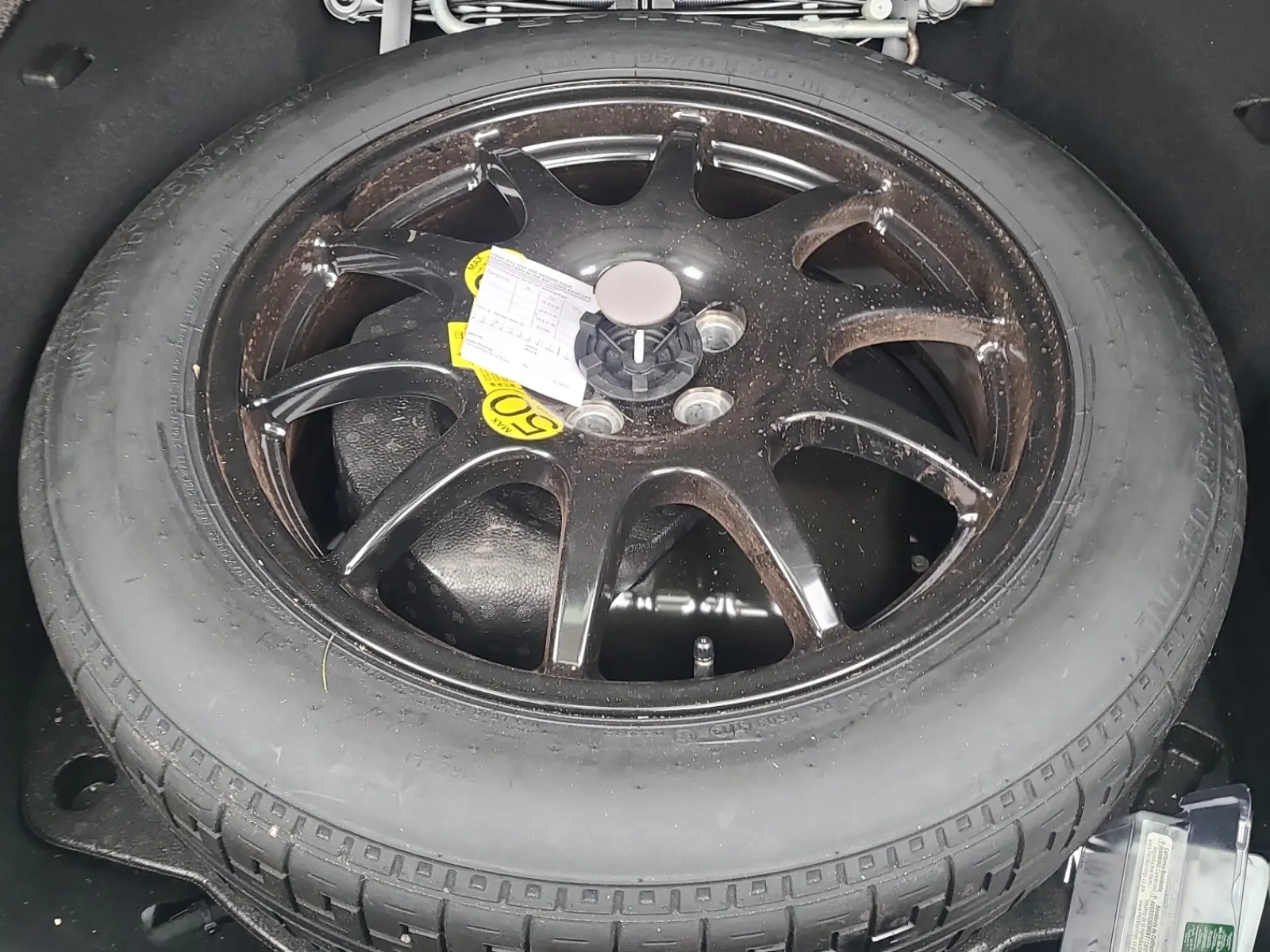 Spare Tire & Wheel Photo