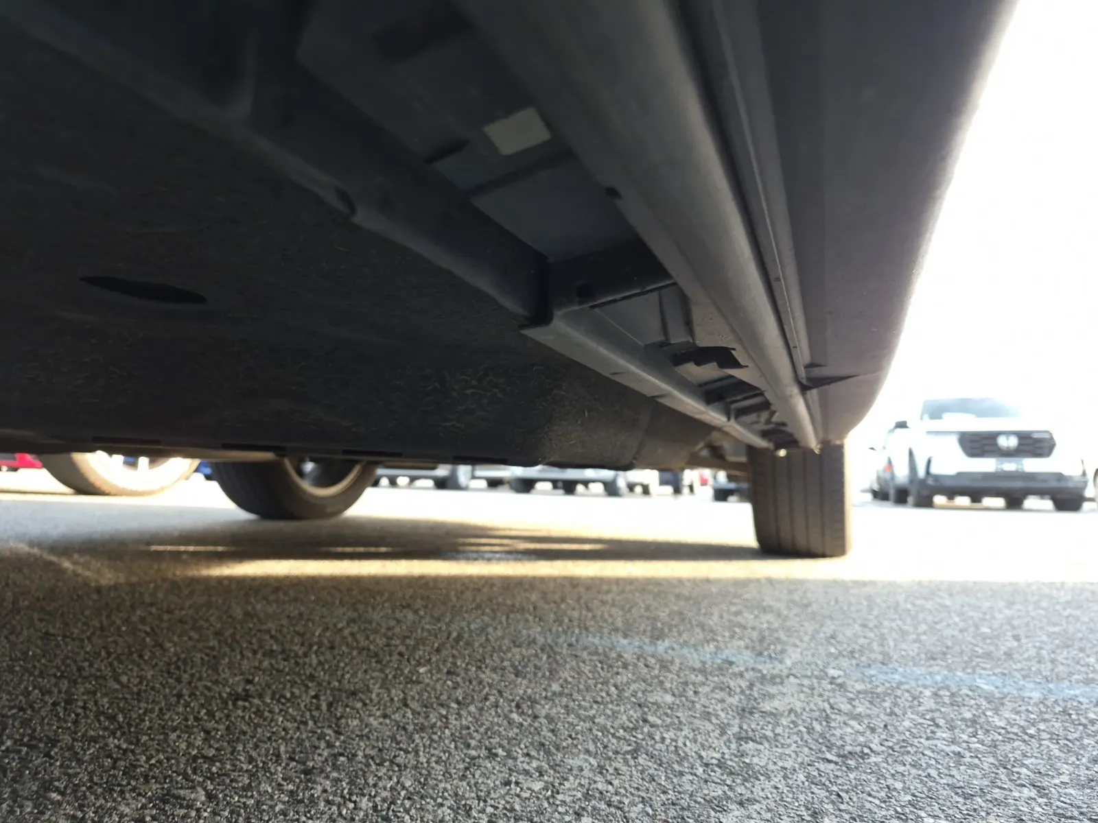 Undercarriage - Passenger Photo