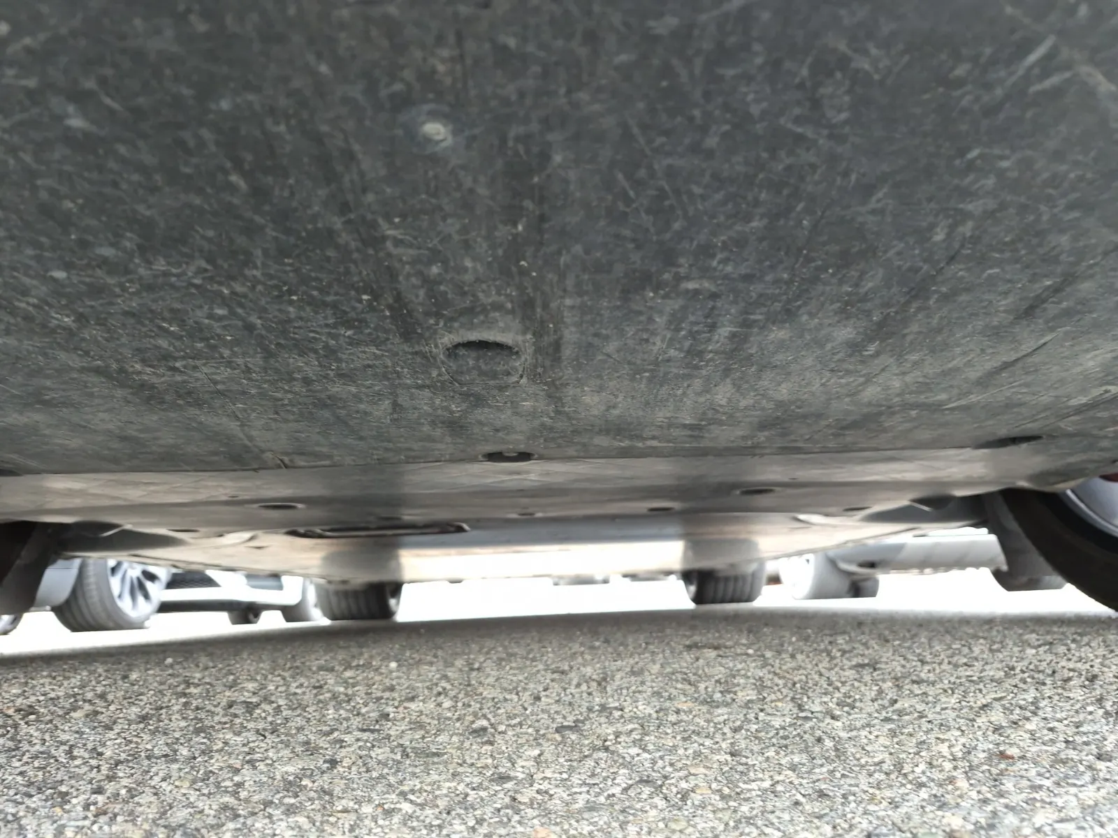Undercarriage - Front Photo