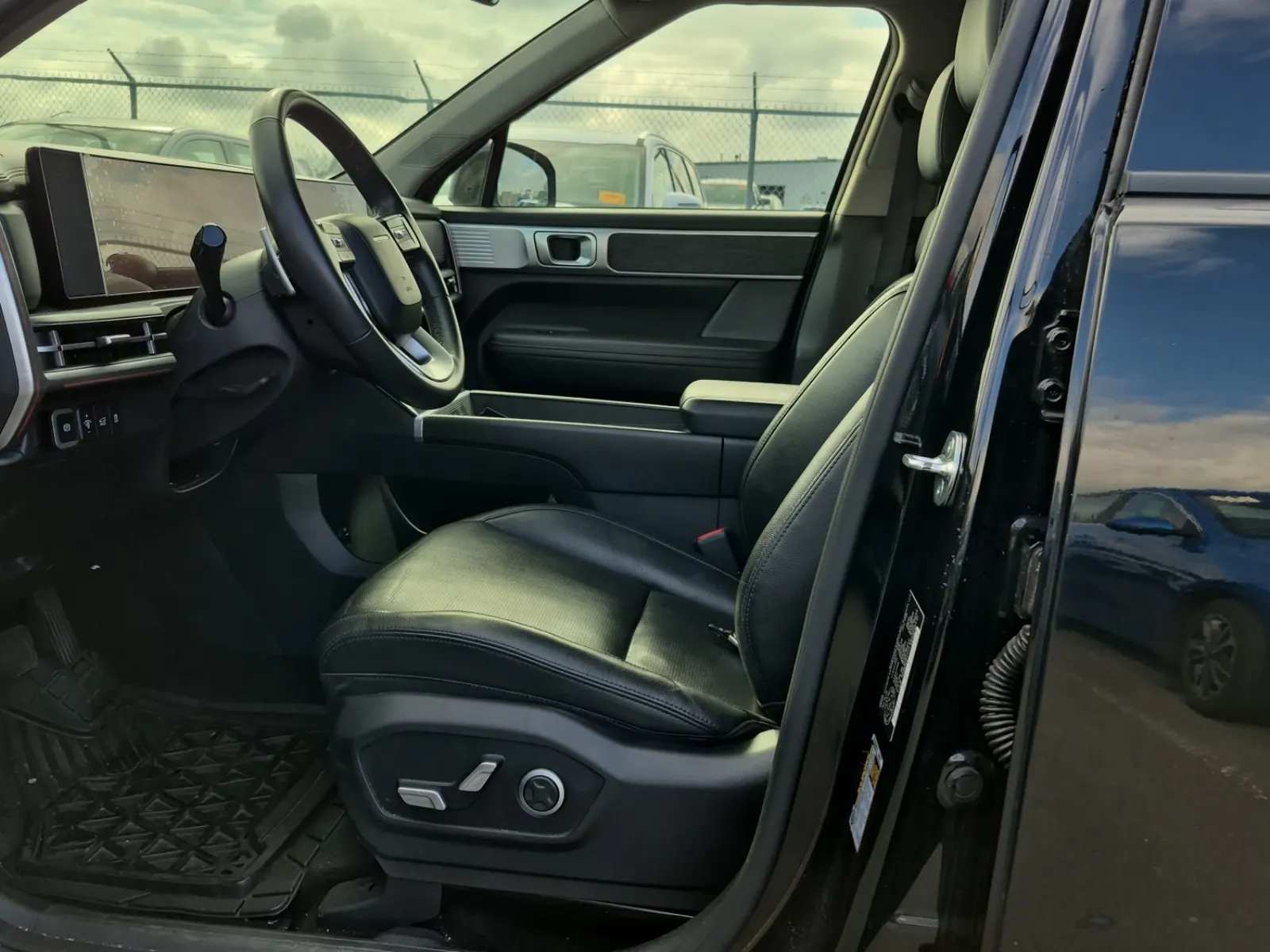 Front Interior Photo
