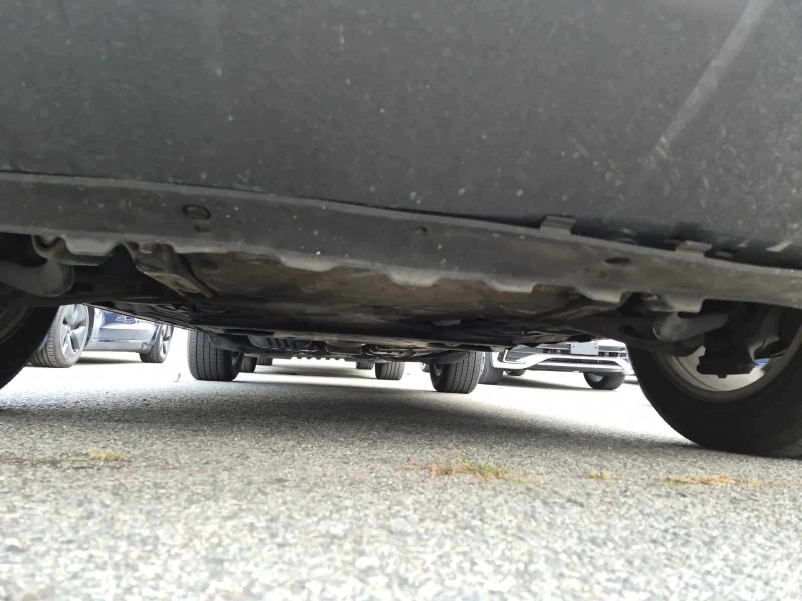 Undercarriage - Front Photo