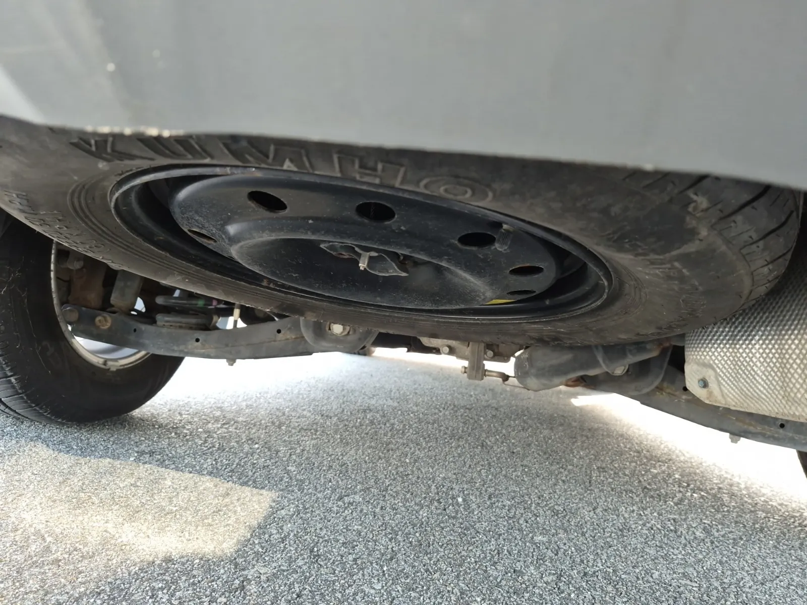 Spare Tire & Wheel Photo