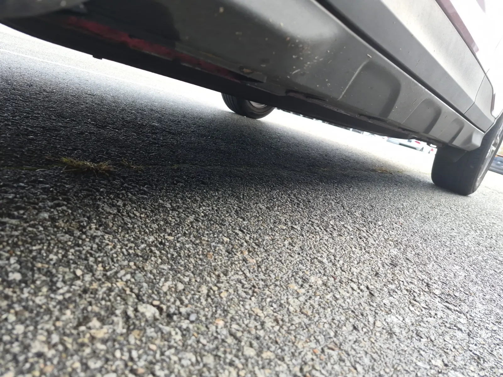 Undercarriage - Driver Photo