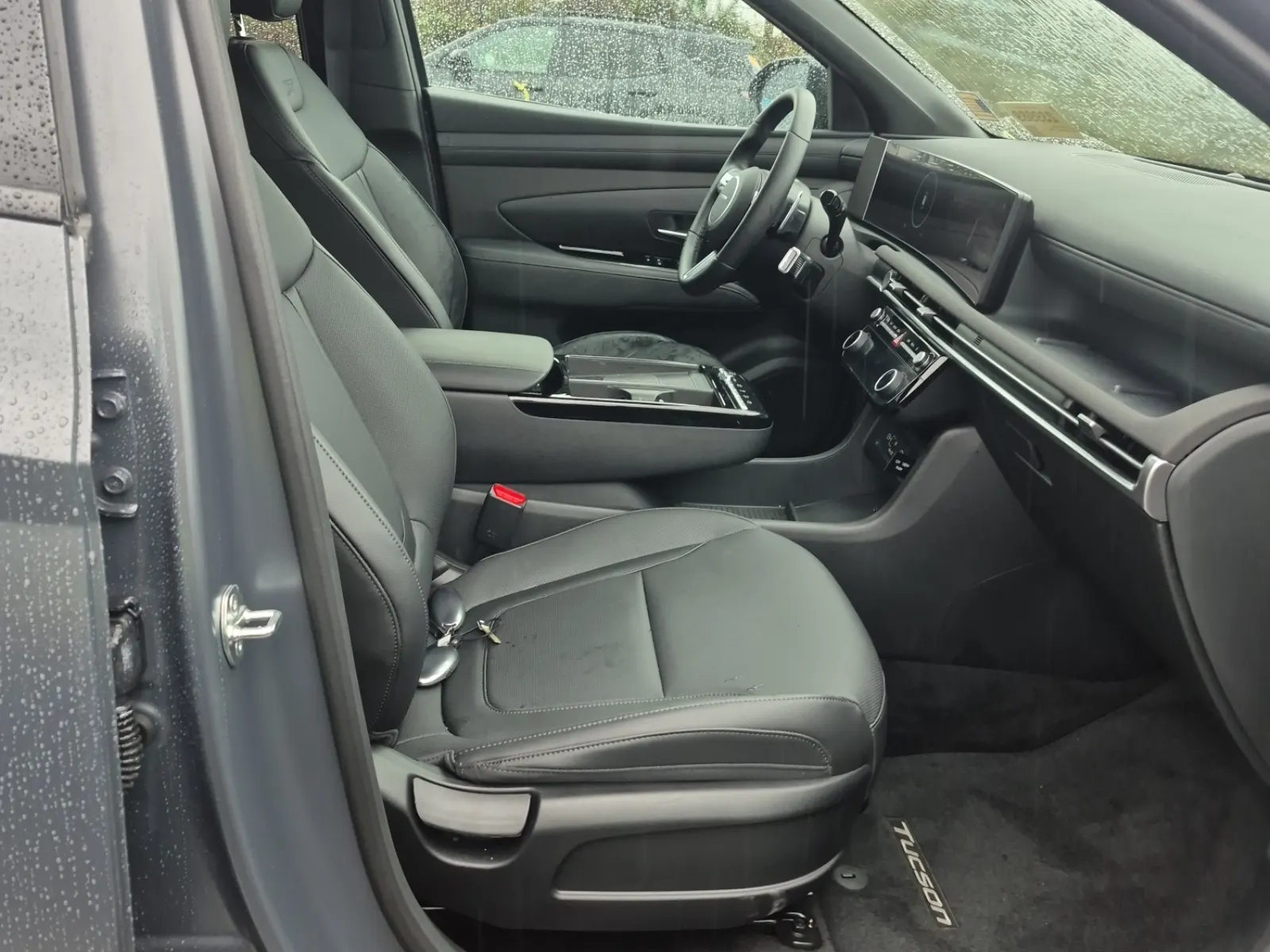 Right Side Interior Photo