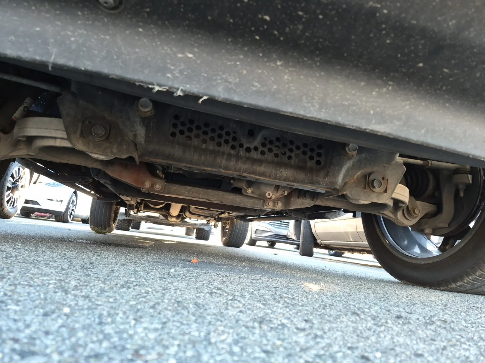 Undercarriage - Front Photo