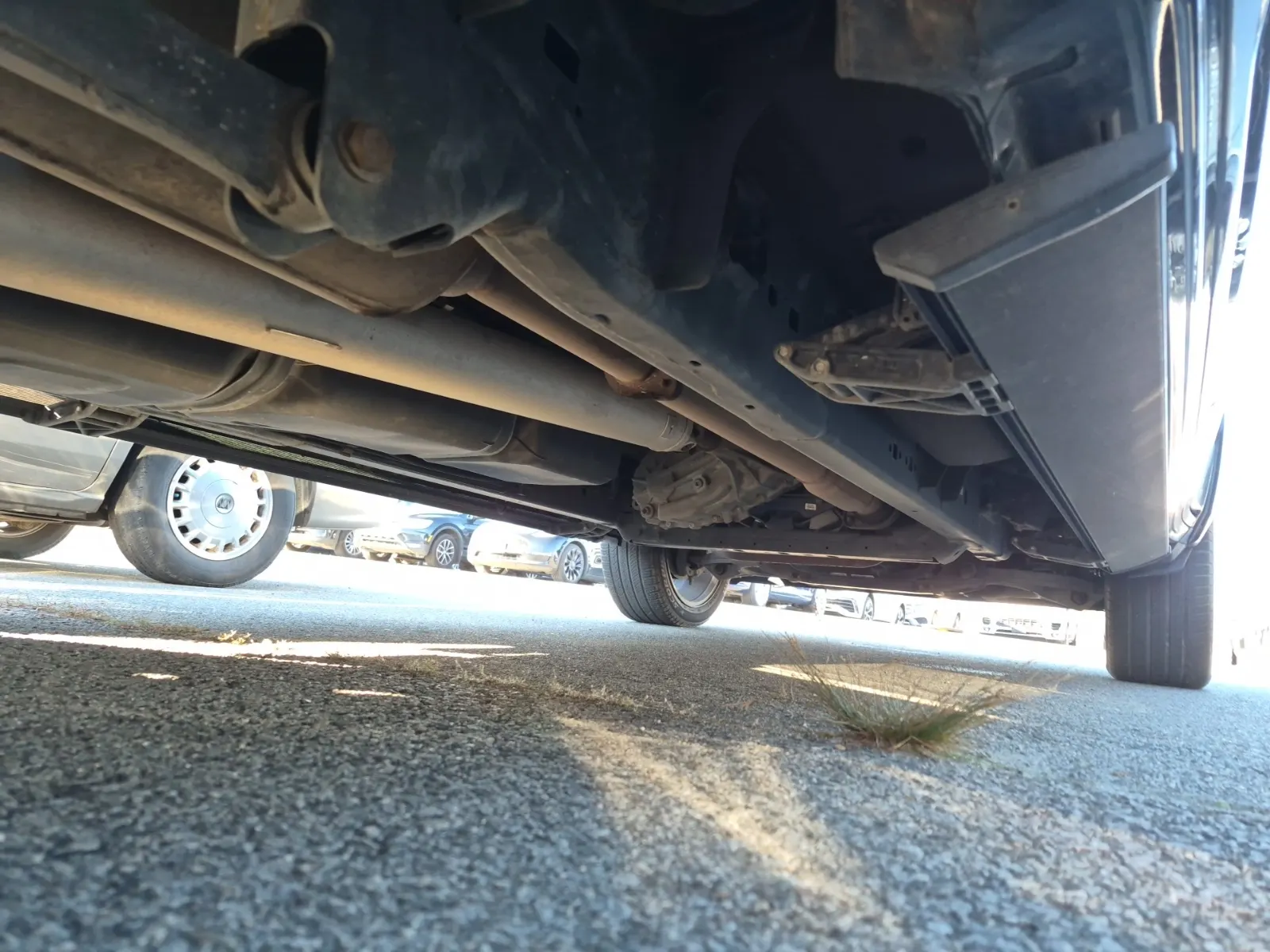 Undercarriage - Passenger Photo