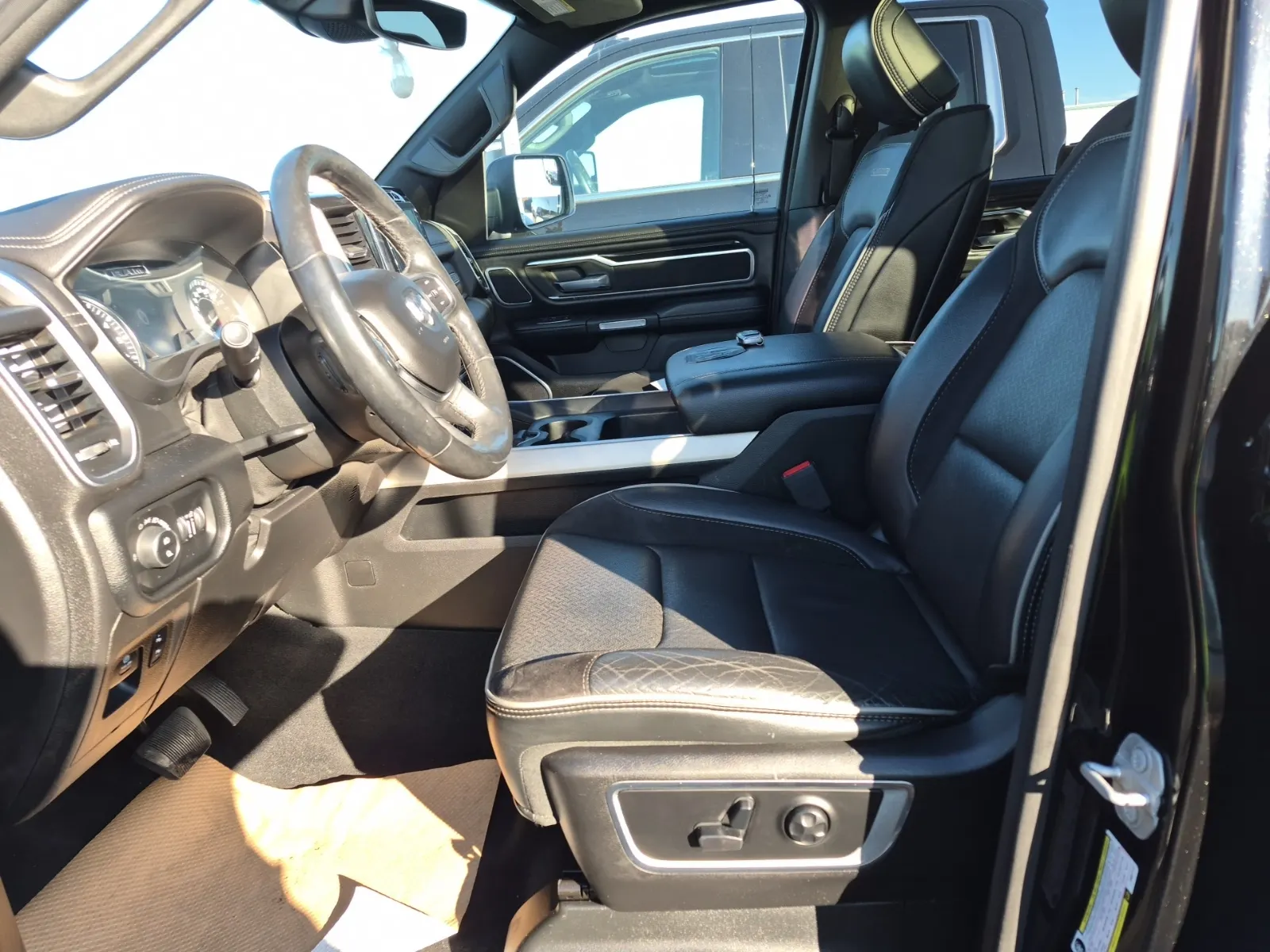 Front Interior Photo