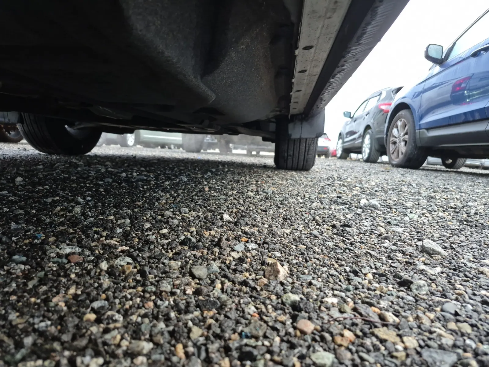 Undercarriage - Passenger Photo