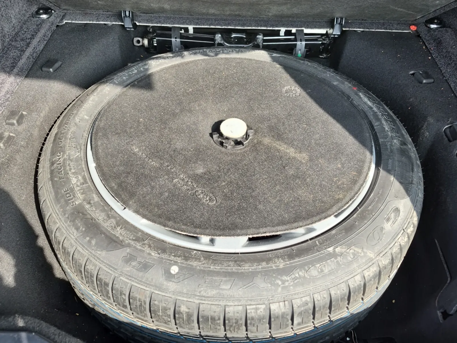 Spare Tire & Wheel Photo