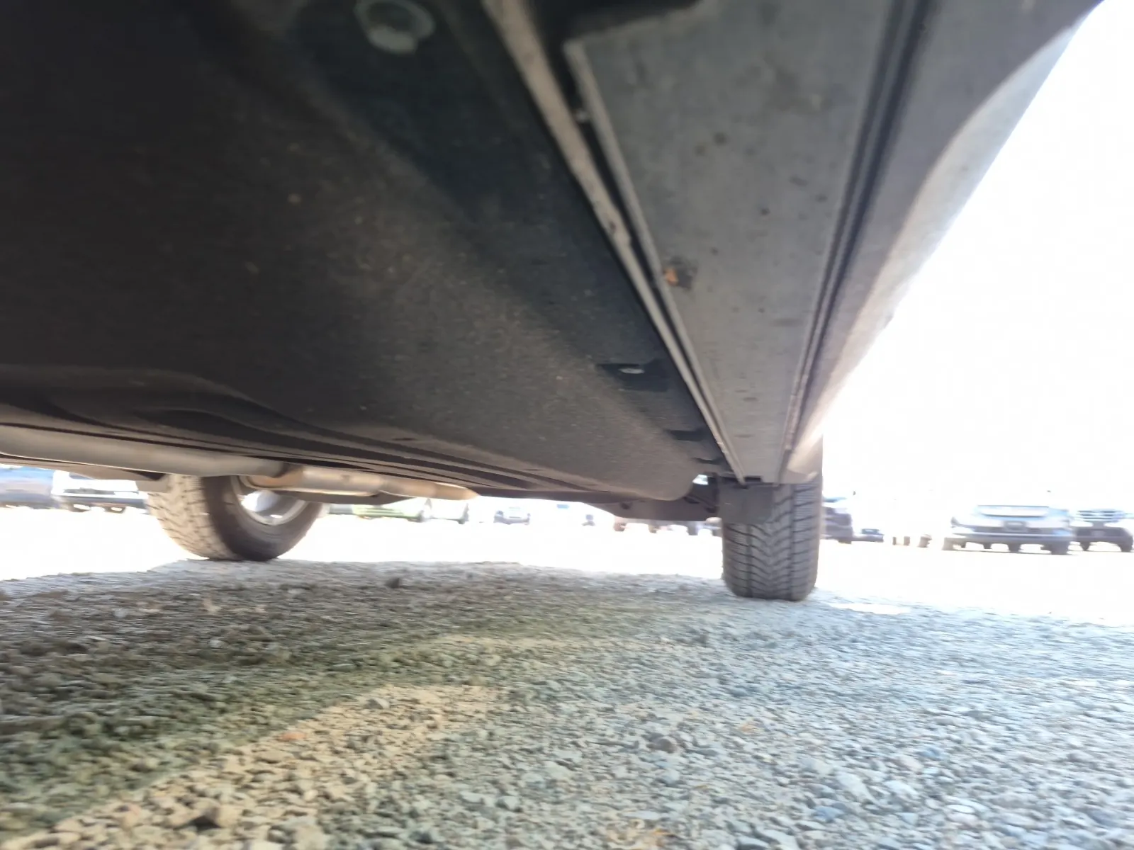 Undercarriage - Driver Photo