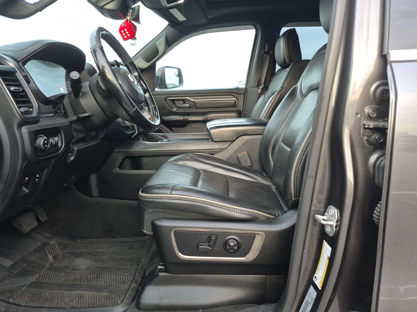 Front Interior Photo