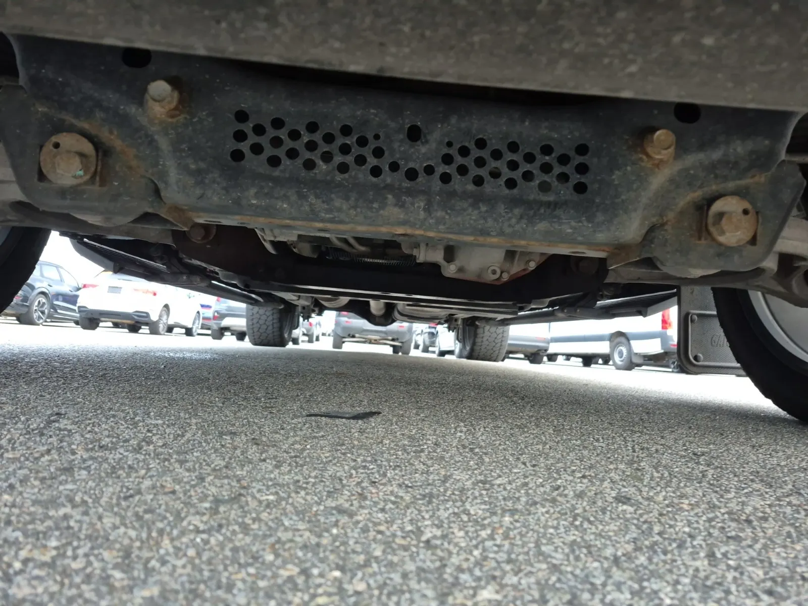 Undercarriage - Front Photo