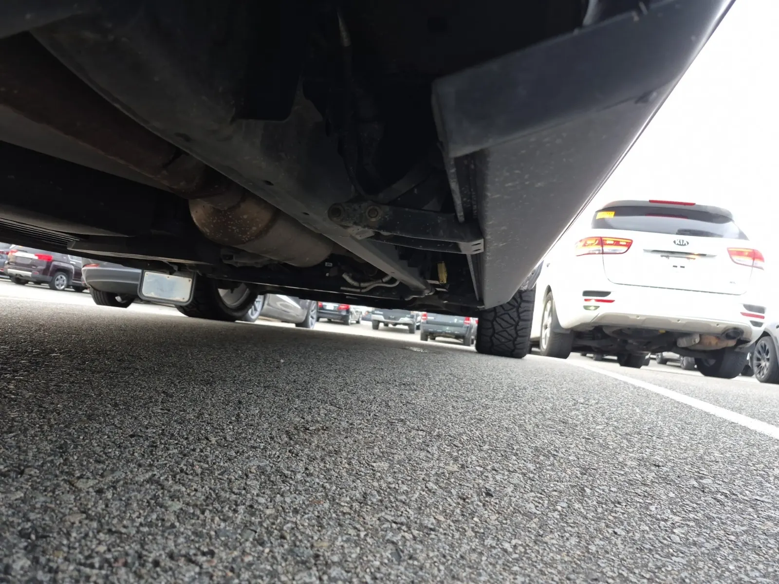 Undercarriage - Passenger Photo