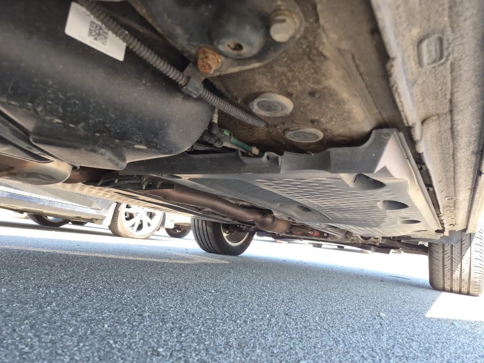 Undercarriage - Passenger Photo