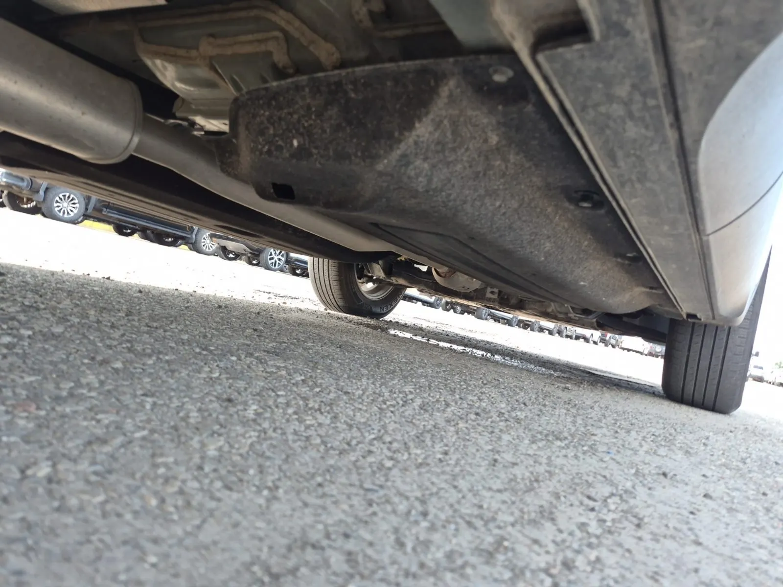 Undercarriage - Passenger Photo