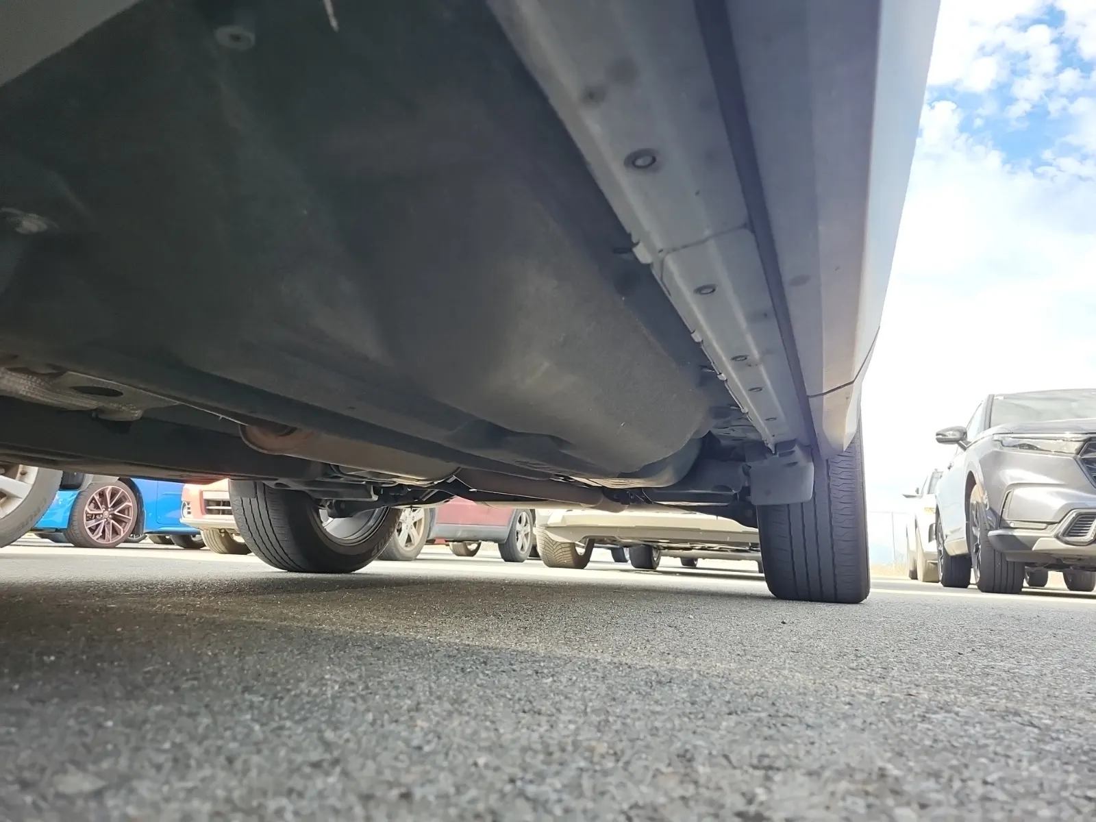 Undercarriage - Driver Photo