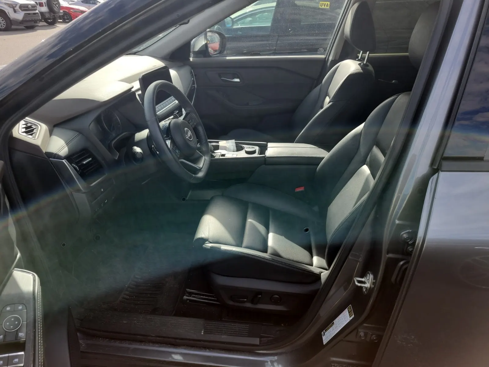 Front Interior Photo