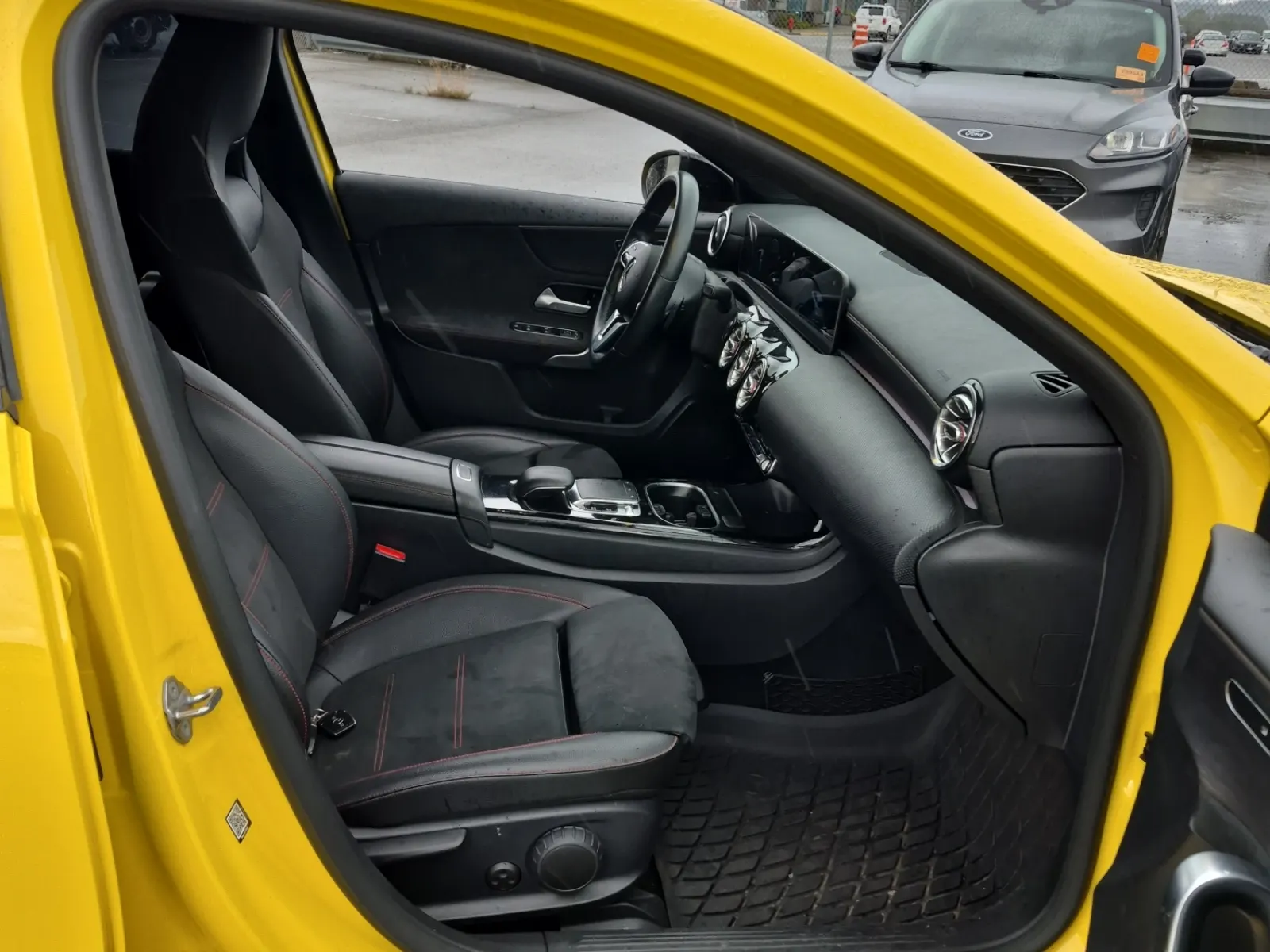 Right Side Interior Photo