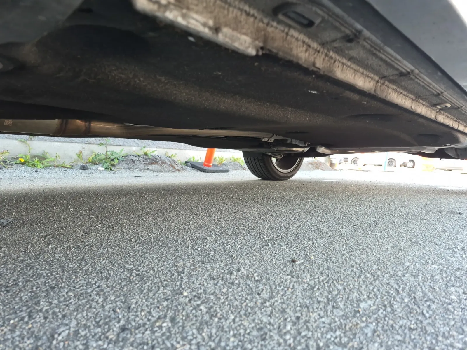 Undercarriage - Driver Photo